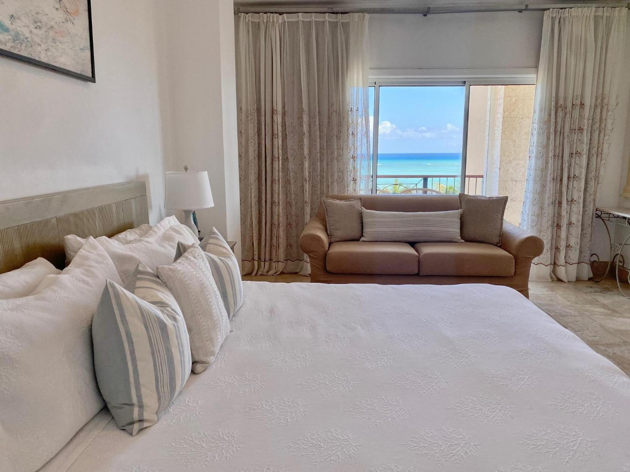 Beautiful Beachfront Penthouse At Cap Cana