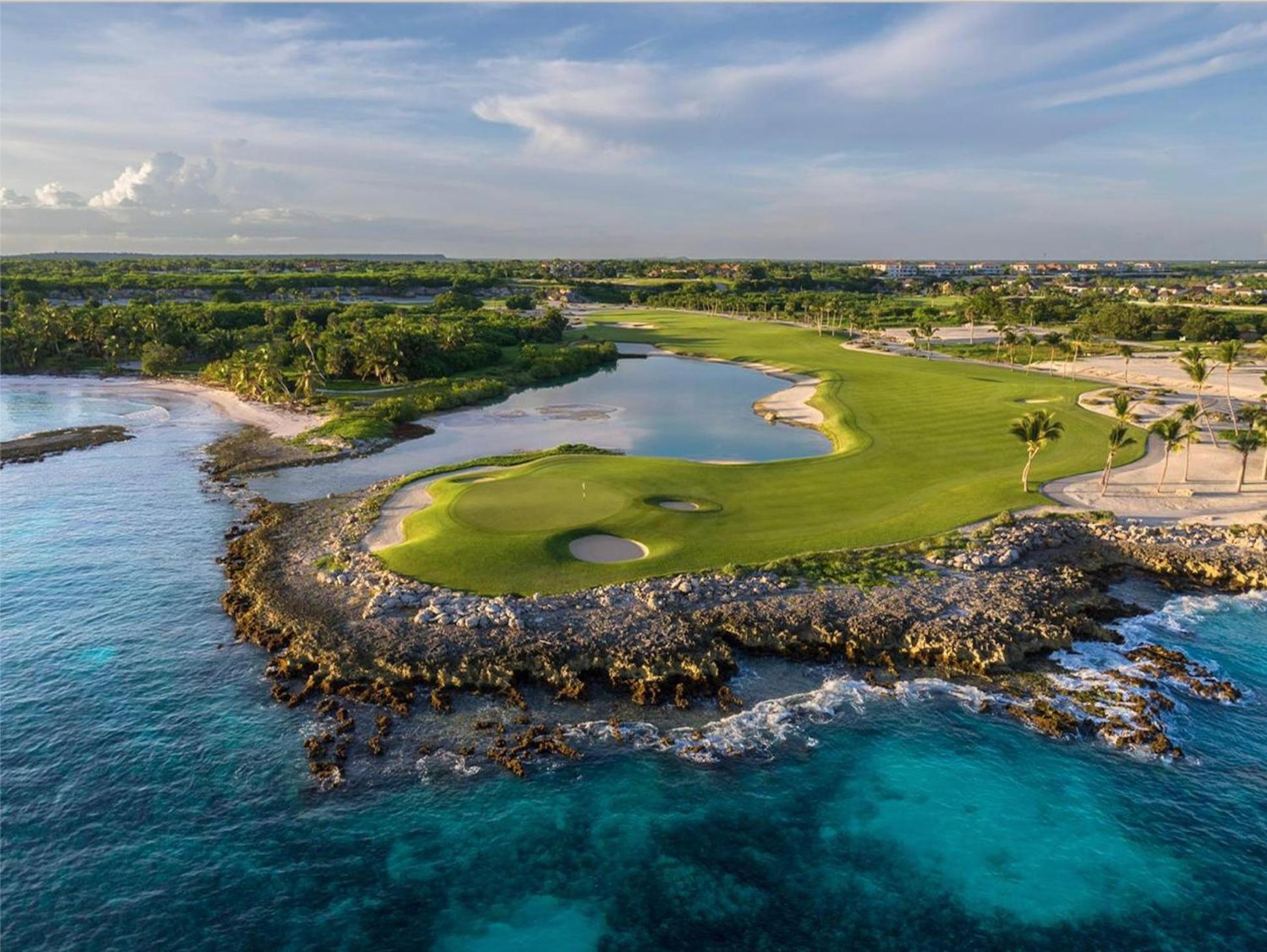Beautiful Beachfront Penthouse At Cap Cana