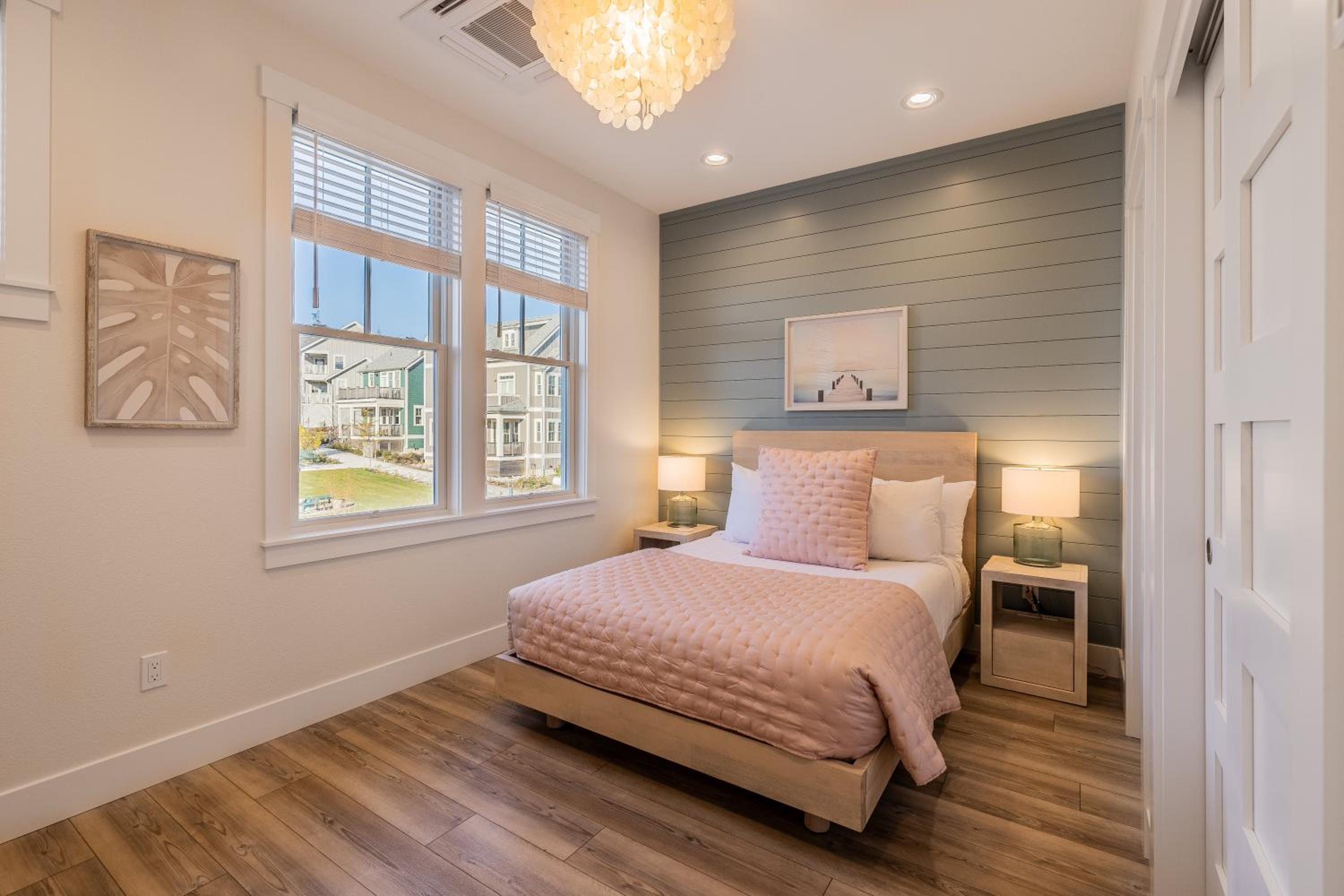 The Salty Mermaid by Seabrook Hospitality view 3