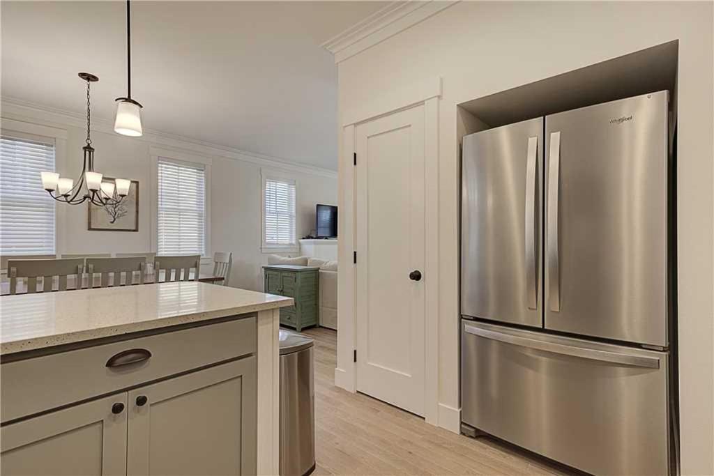 Silver Seadream by Seabrook Hospitality