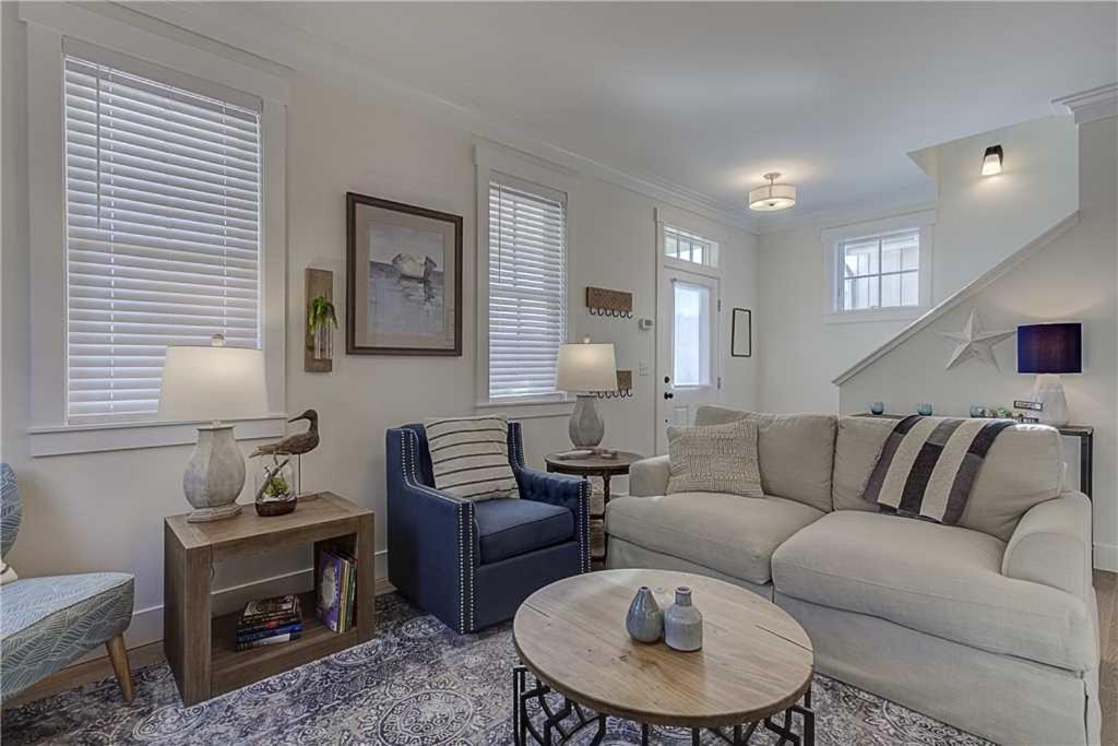 Silver Seadream by Seabrook Hospitality