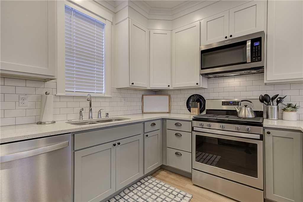 Silver Seadream by Seabrook Hospitality