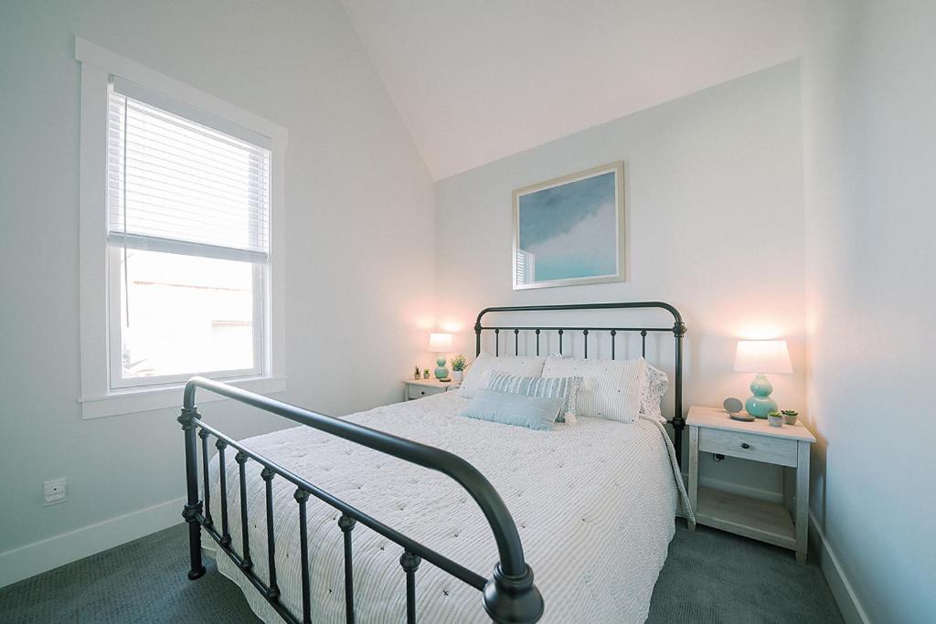 Tidewater Cottage by Seabrook Hospitality