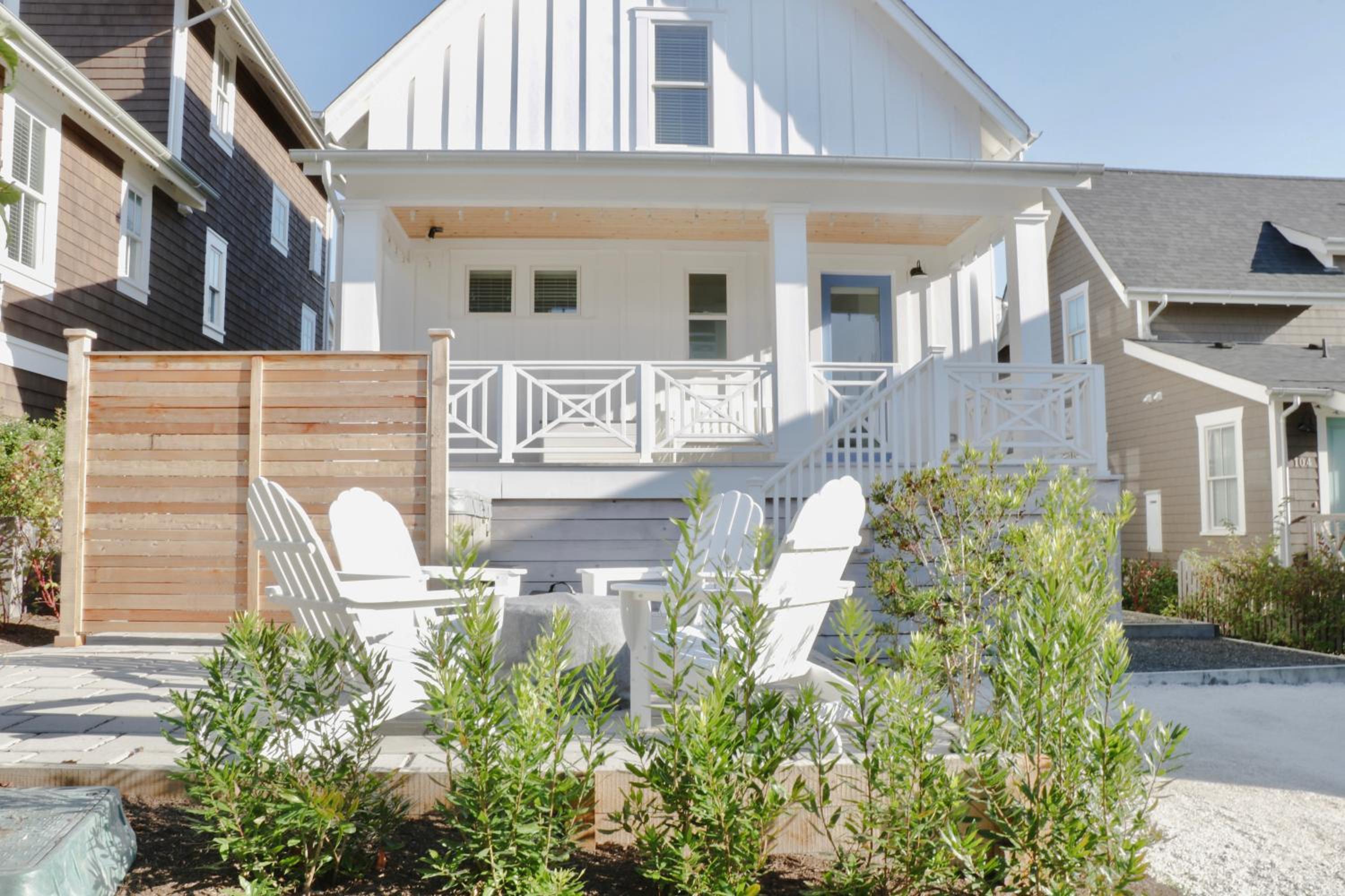 Tidewater Cottage by Seabrook Hospitality