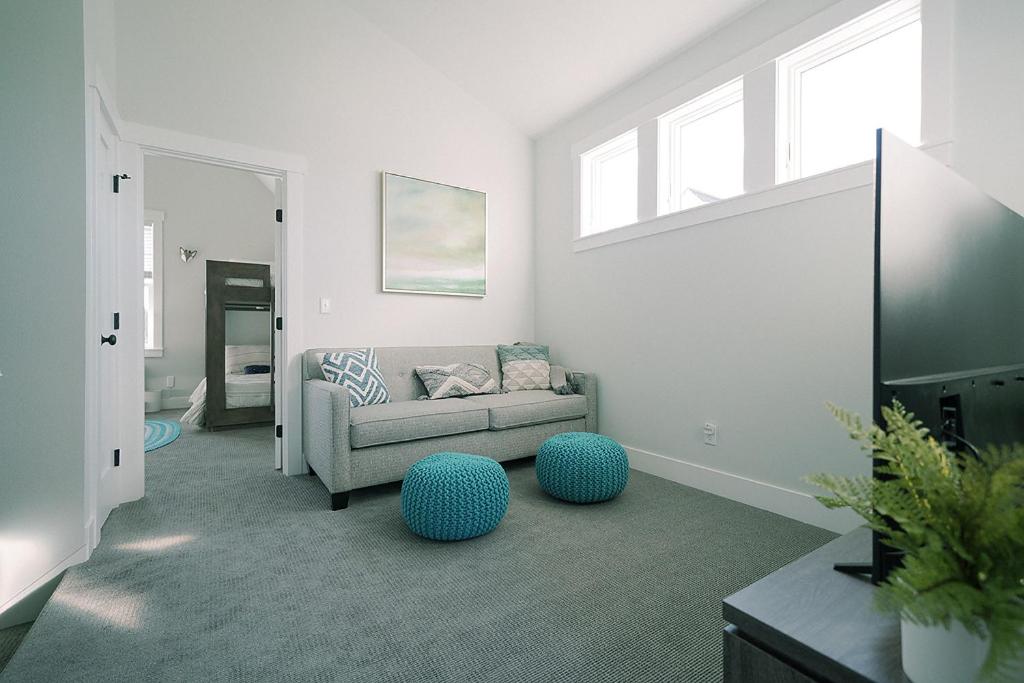 Tidewater Cottage by Seabrook Hospitality