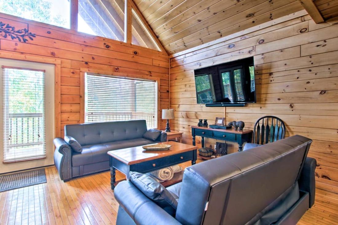 Mountaintop Manor by Eden Crest view 3