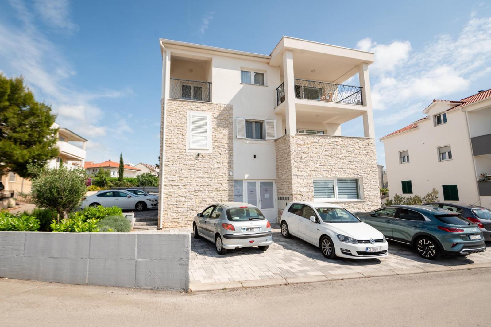 Apartments Piškulić