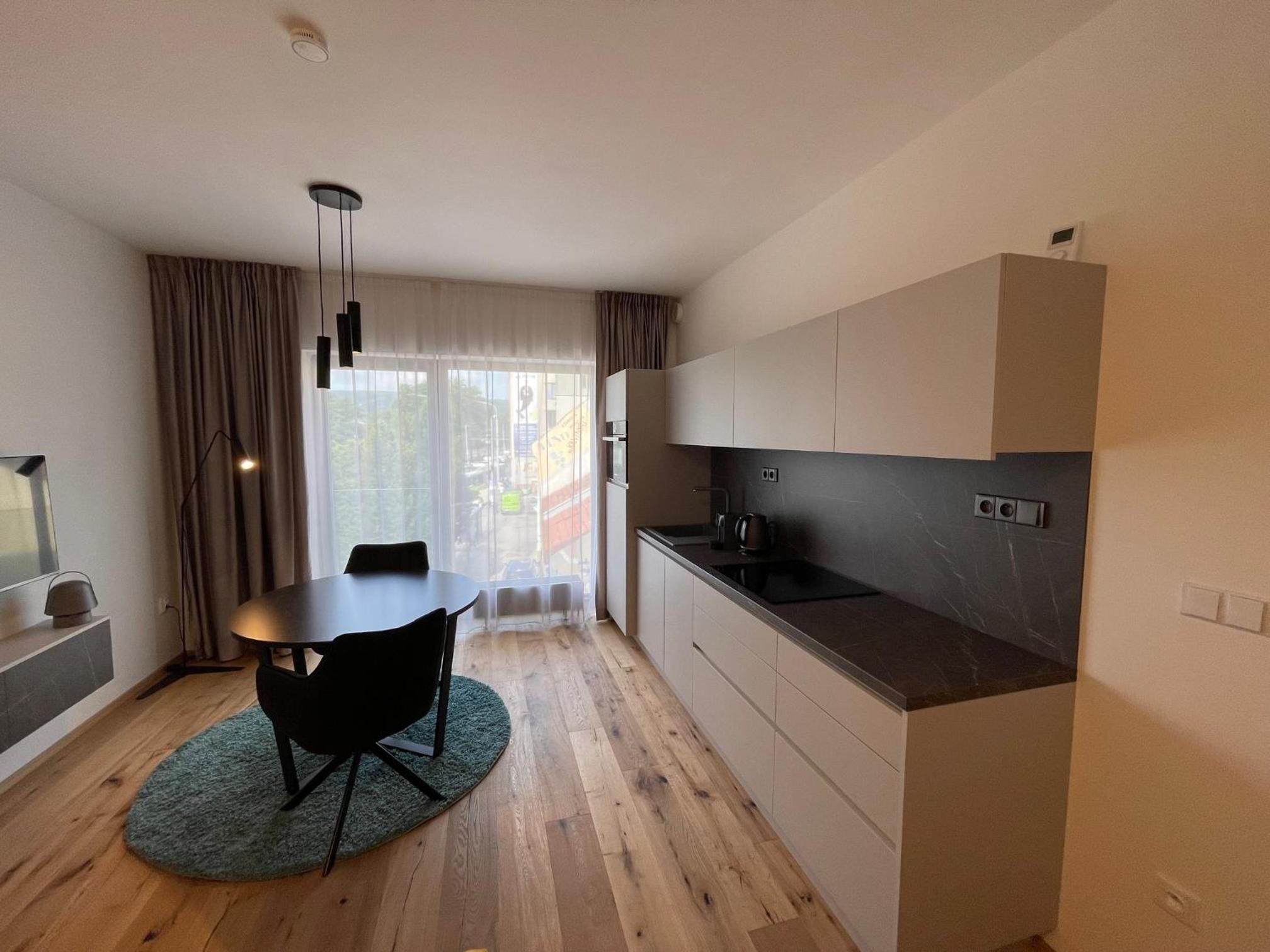 H52 Apartments