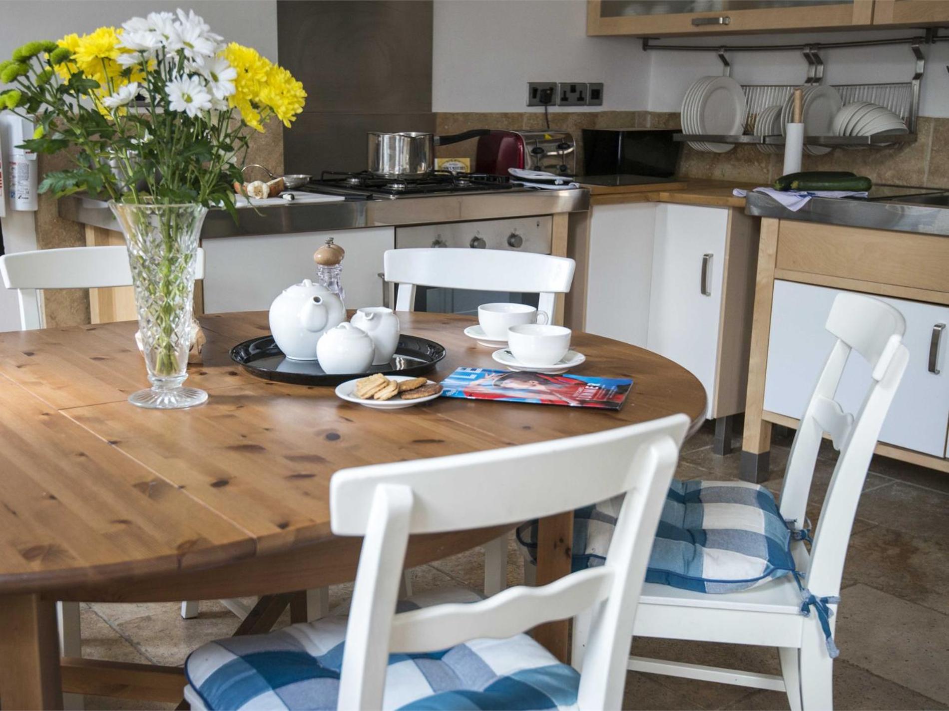 2 Bed in Knaresborough oc-hh075 view 5