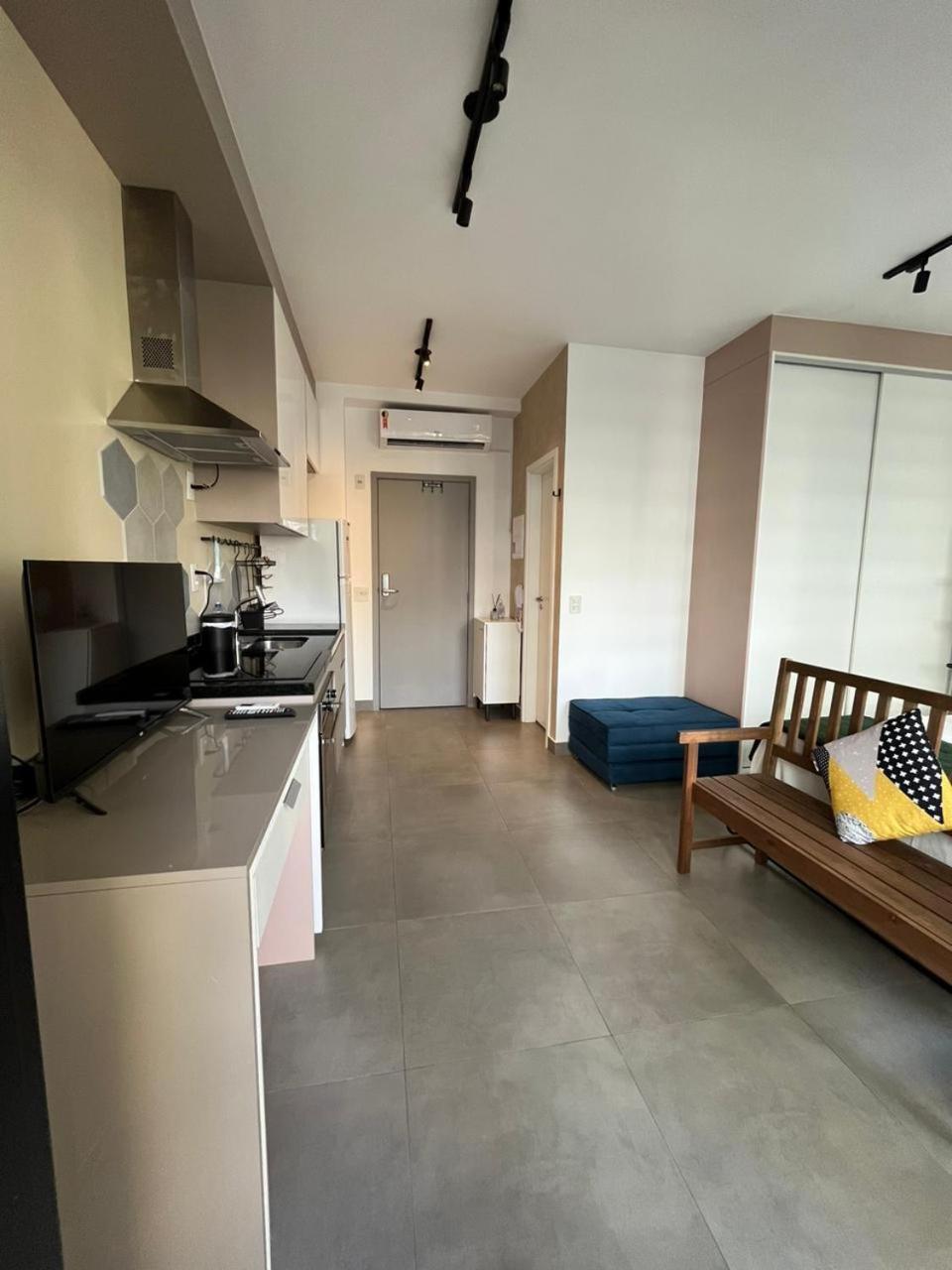 Flat Deluxe ampla varanda - VN Capote Rebouças Jardins