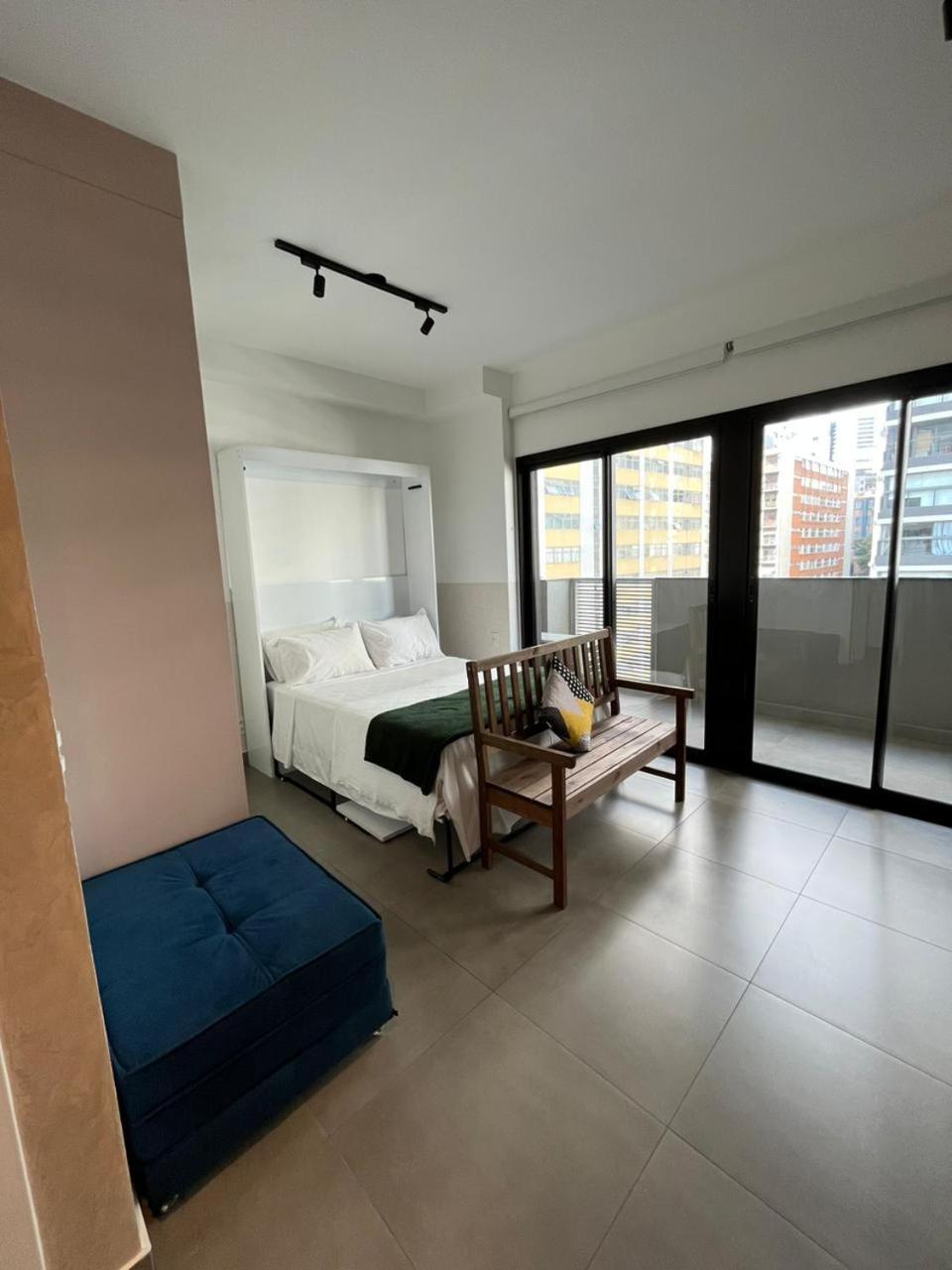 Flat Deluxe ampla varanda - VN Capote Rebouças Jardins
