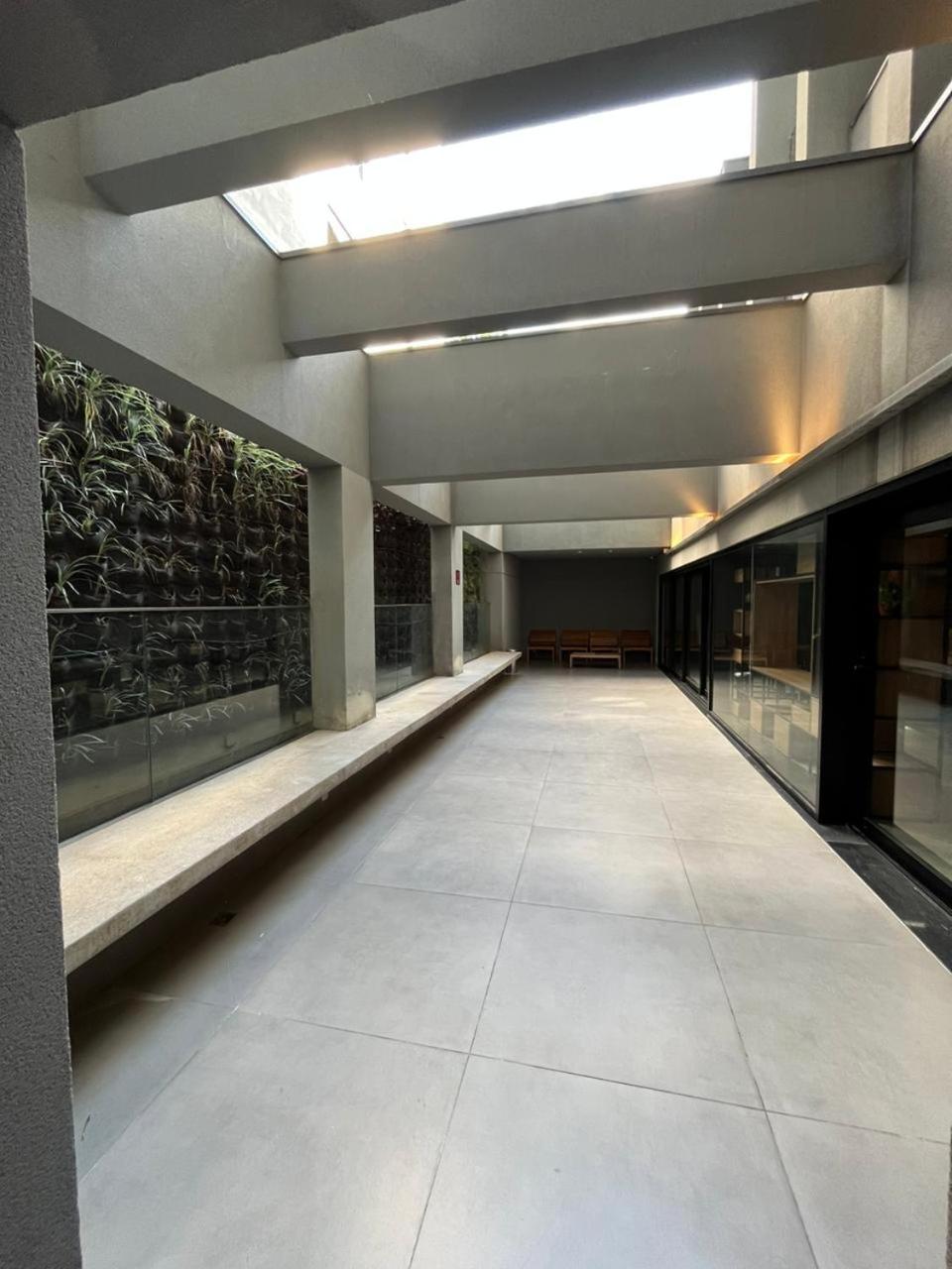Flat Deluxe ampla varanda - VN Capote Rebouças Jardins
