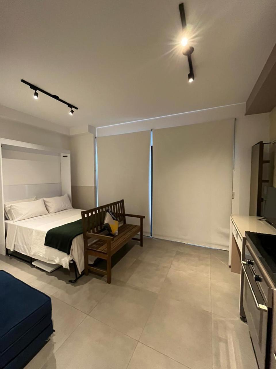 Flat Deluxe ampla varanda - VN Capote Rebouças Jardins