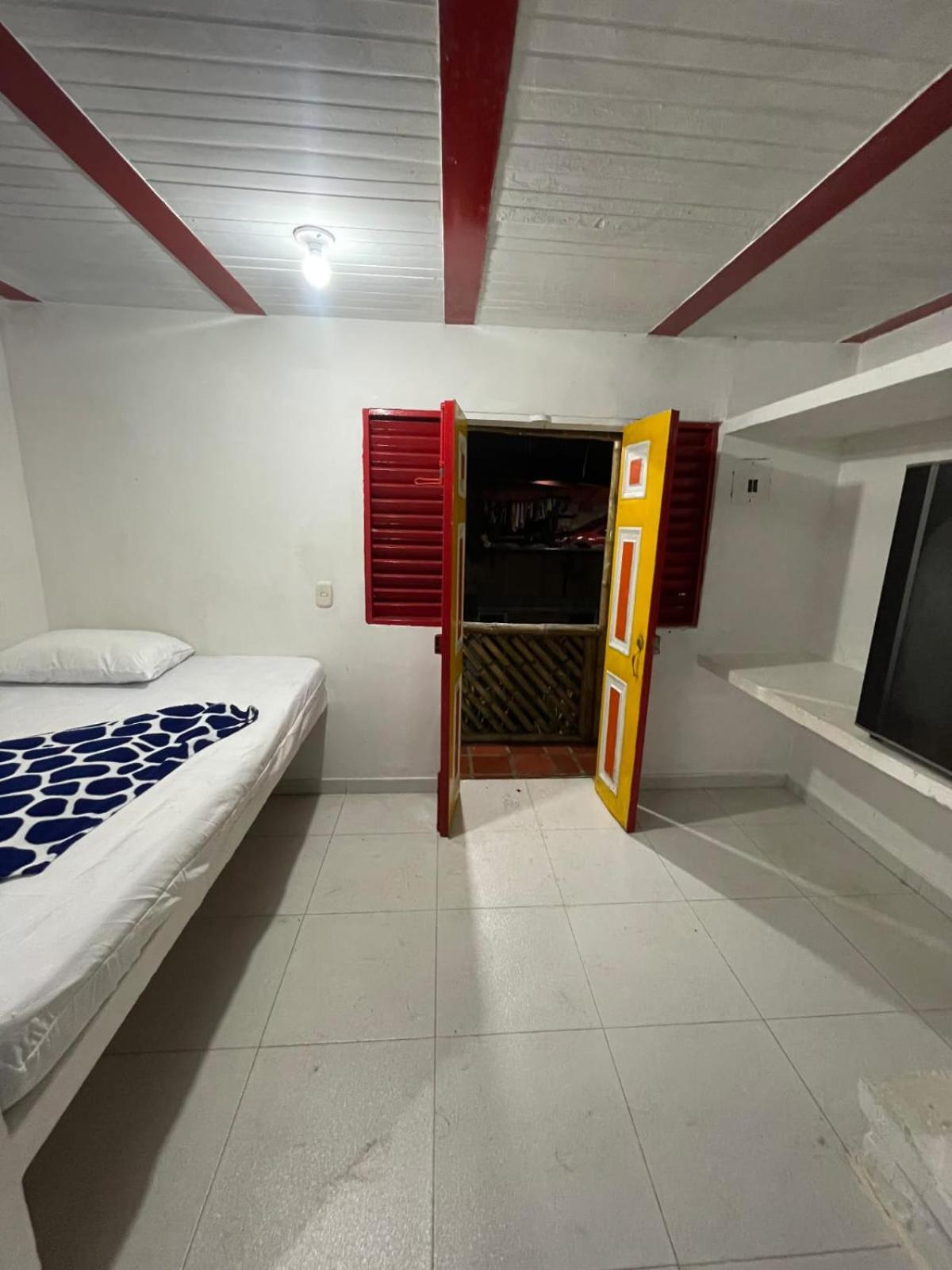 Eco Hostal La Batea De Los Colibries