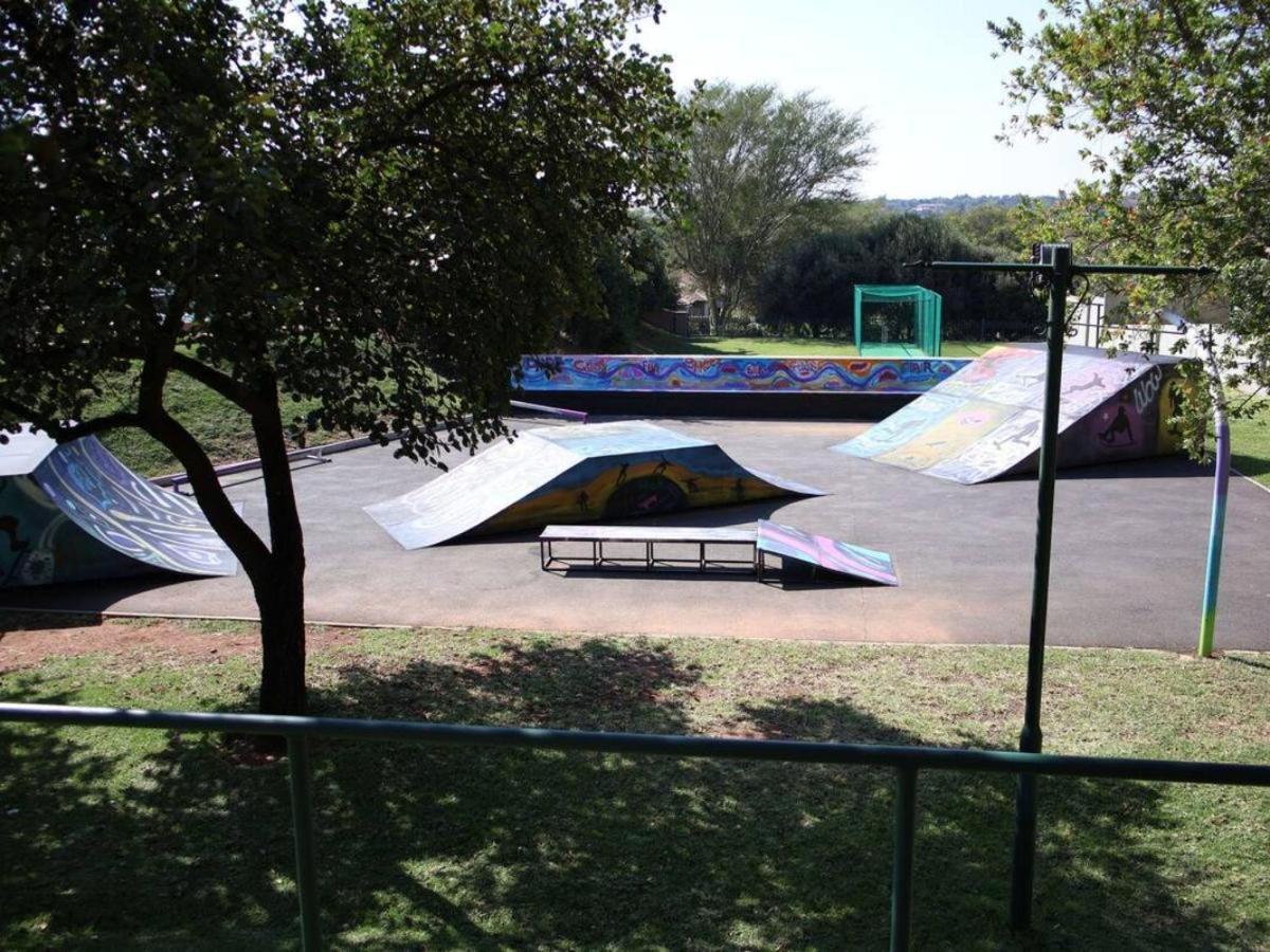 Photo 12