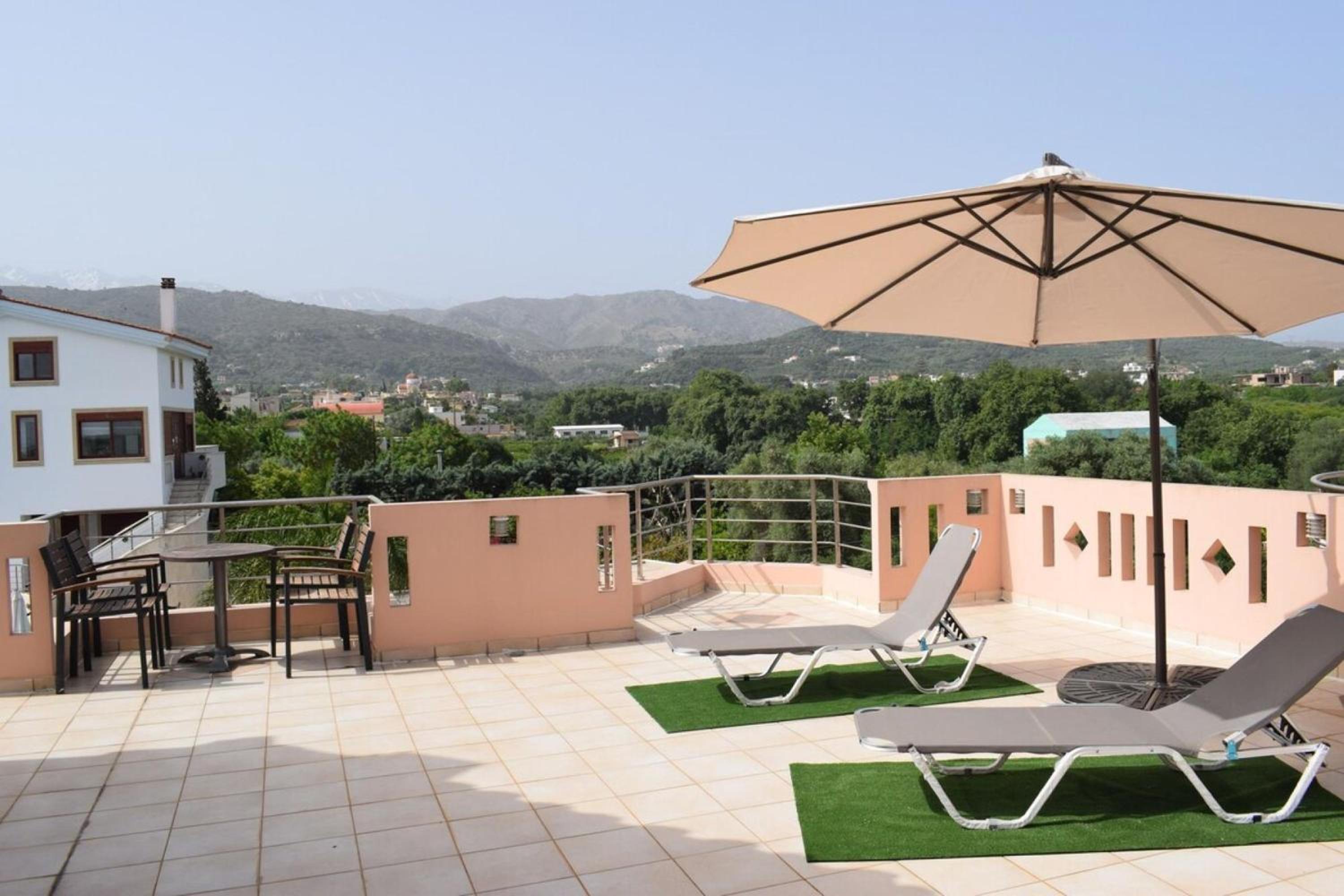 ILIAS VILLA IN CHANIA
