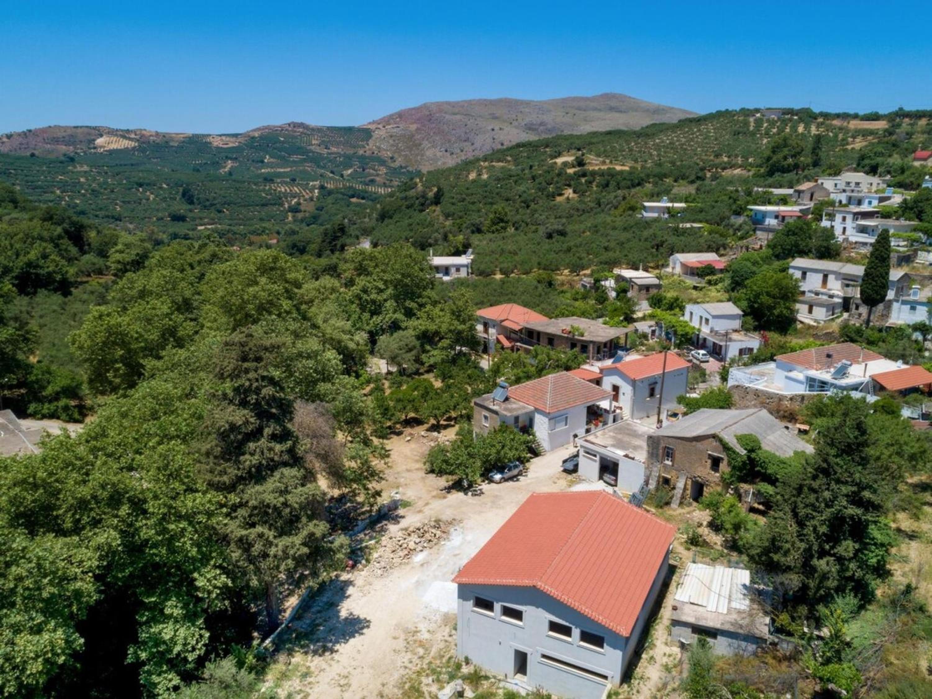 Panethimos House in nature view 5