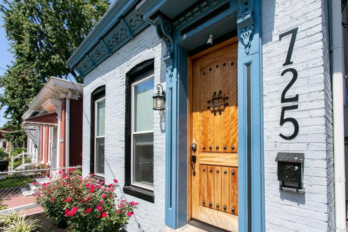 Bourbon Trail-12ft Ceilings-Parking-Chef's Kitchen view 3