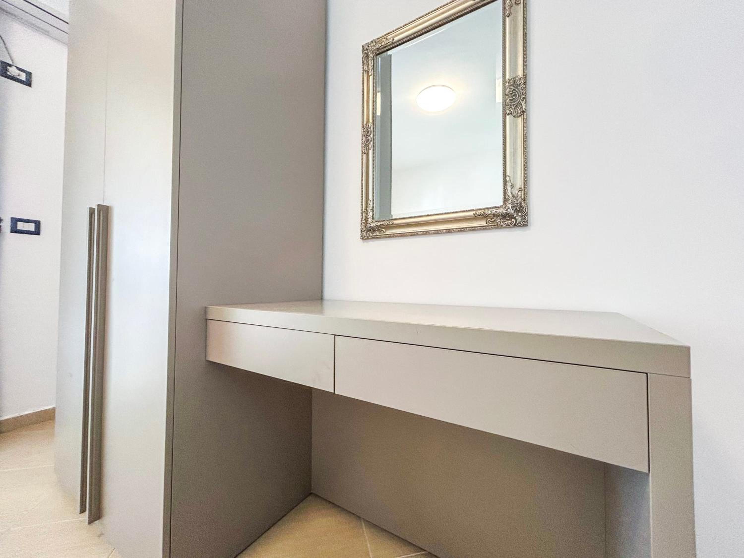 Two bedrooms, Top Location 972