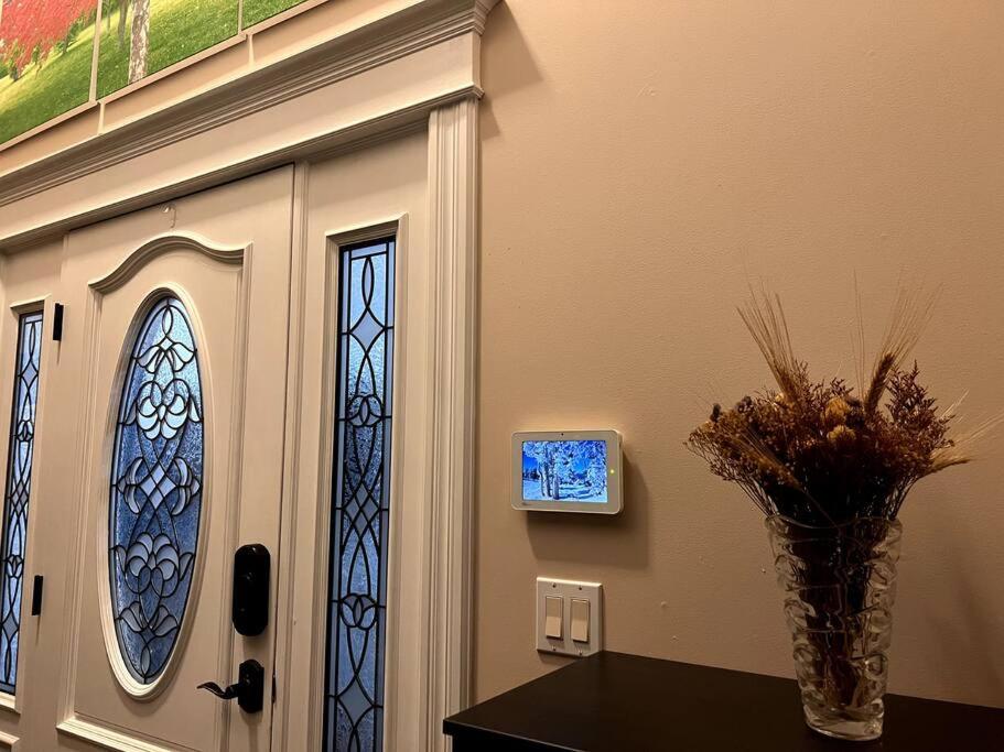 Experience the Charm of a Cozy Hudson Valley Vacation Retreat view 3