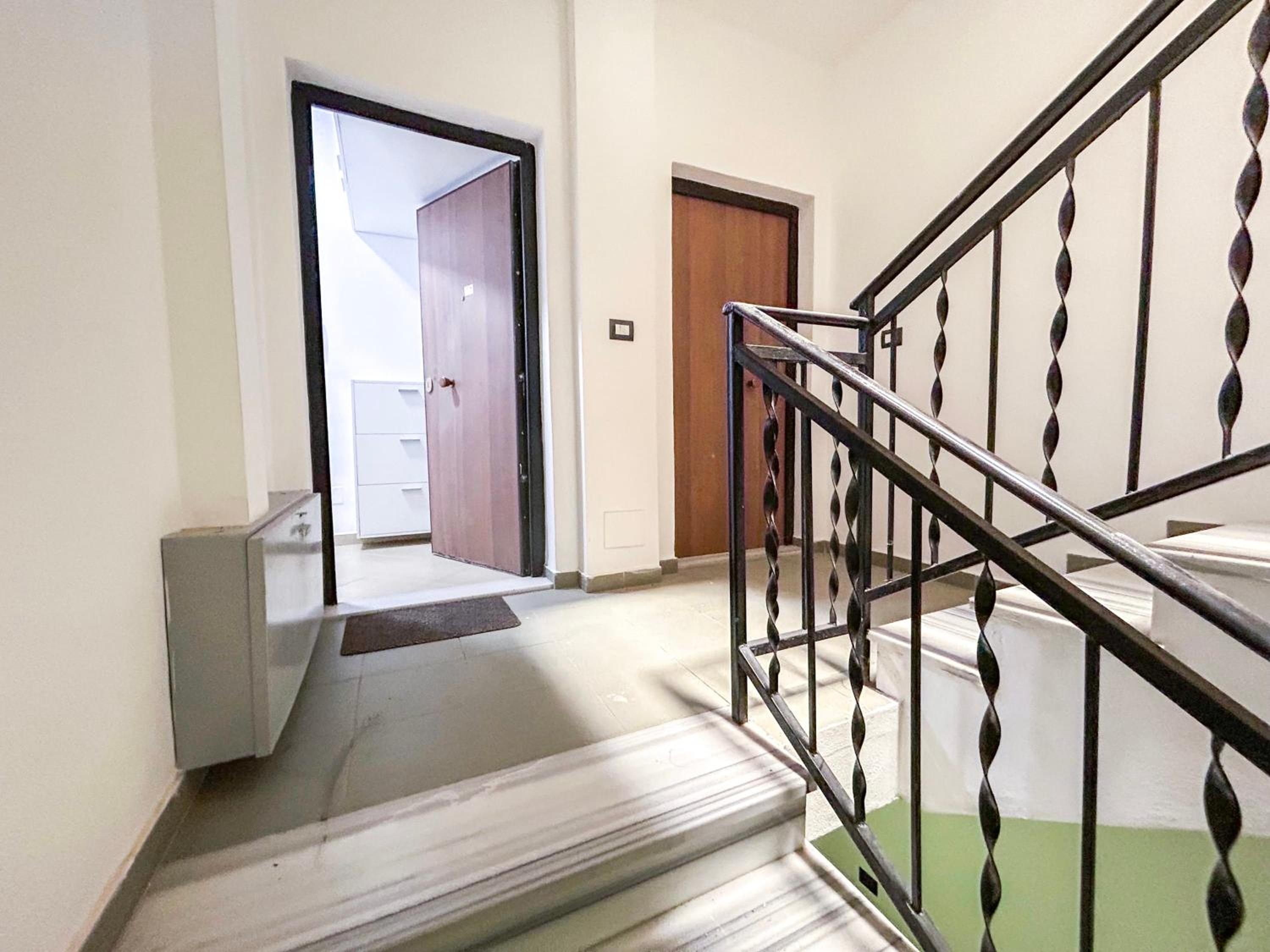 Two bedrooms, Top Location 972