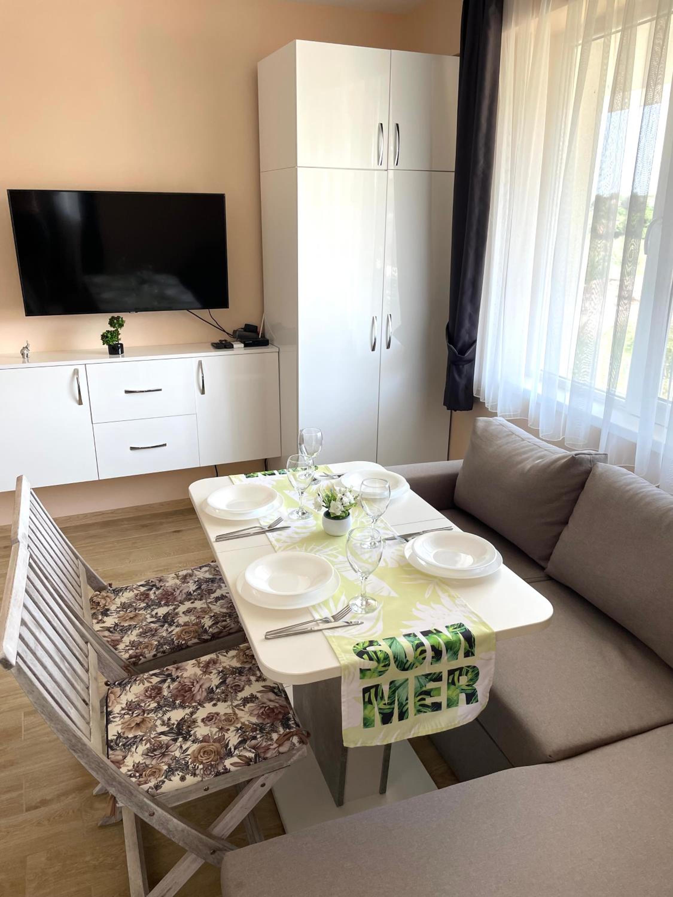 Palms Studio in Sozopol, with free parking