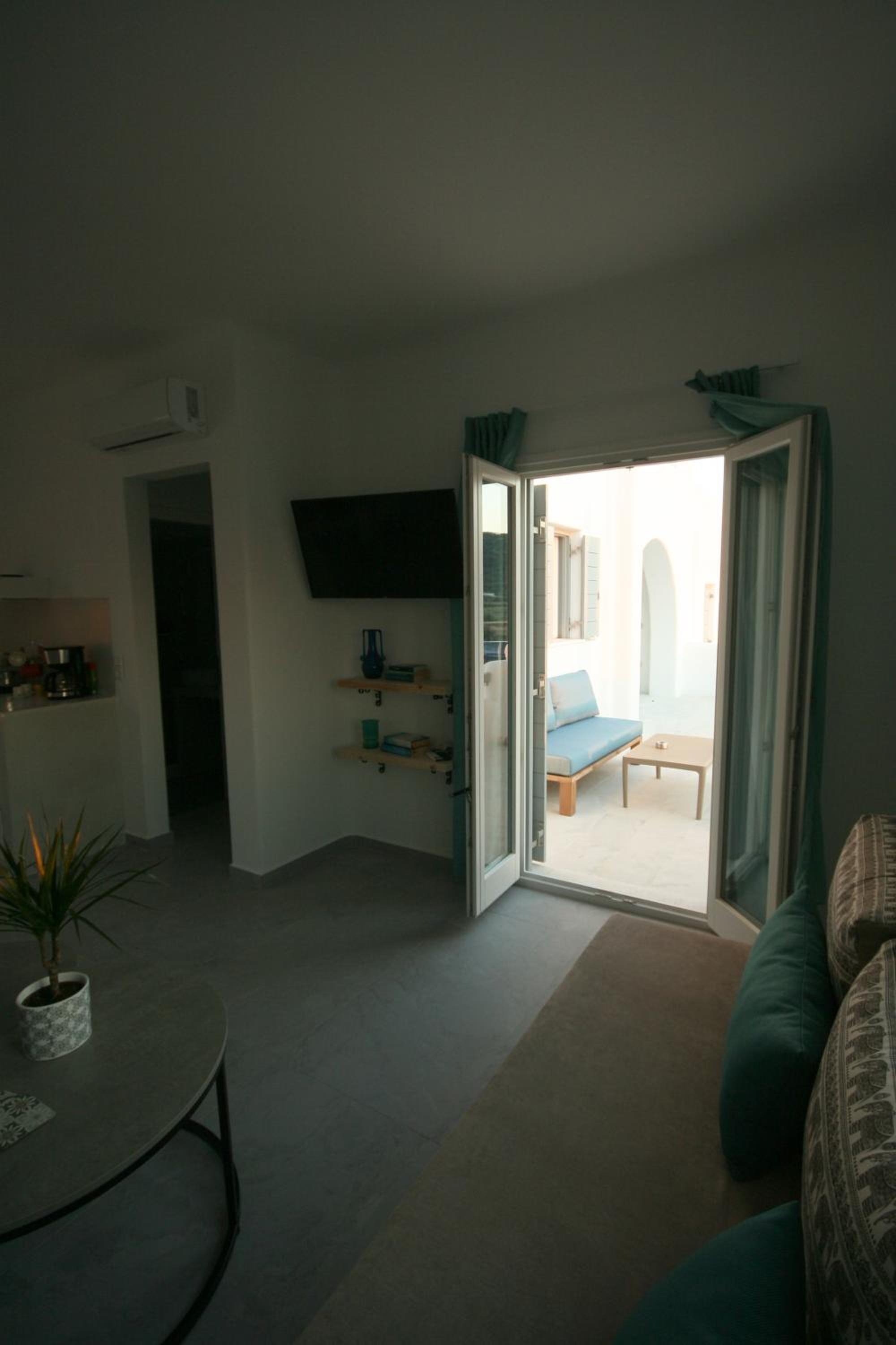 Sand Rocks Apartment