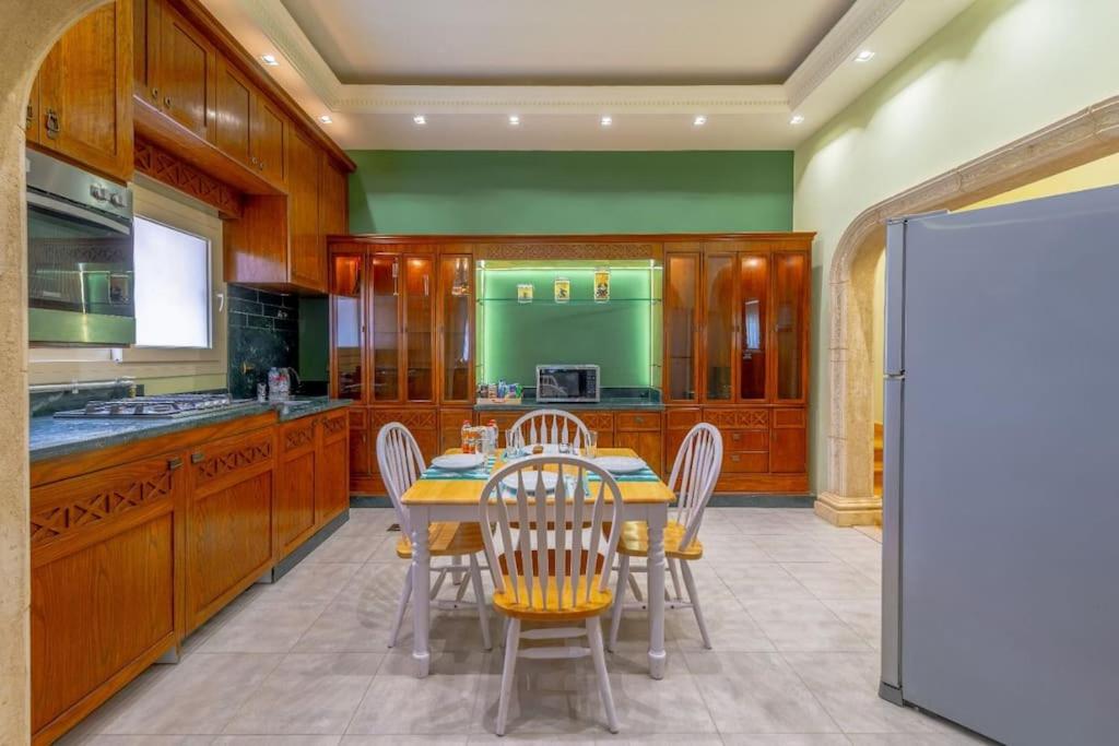 Atamya Royal Apartment