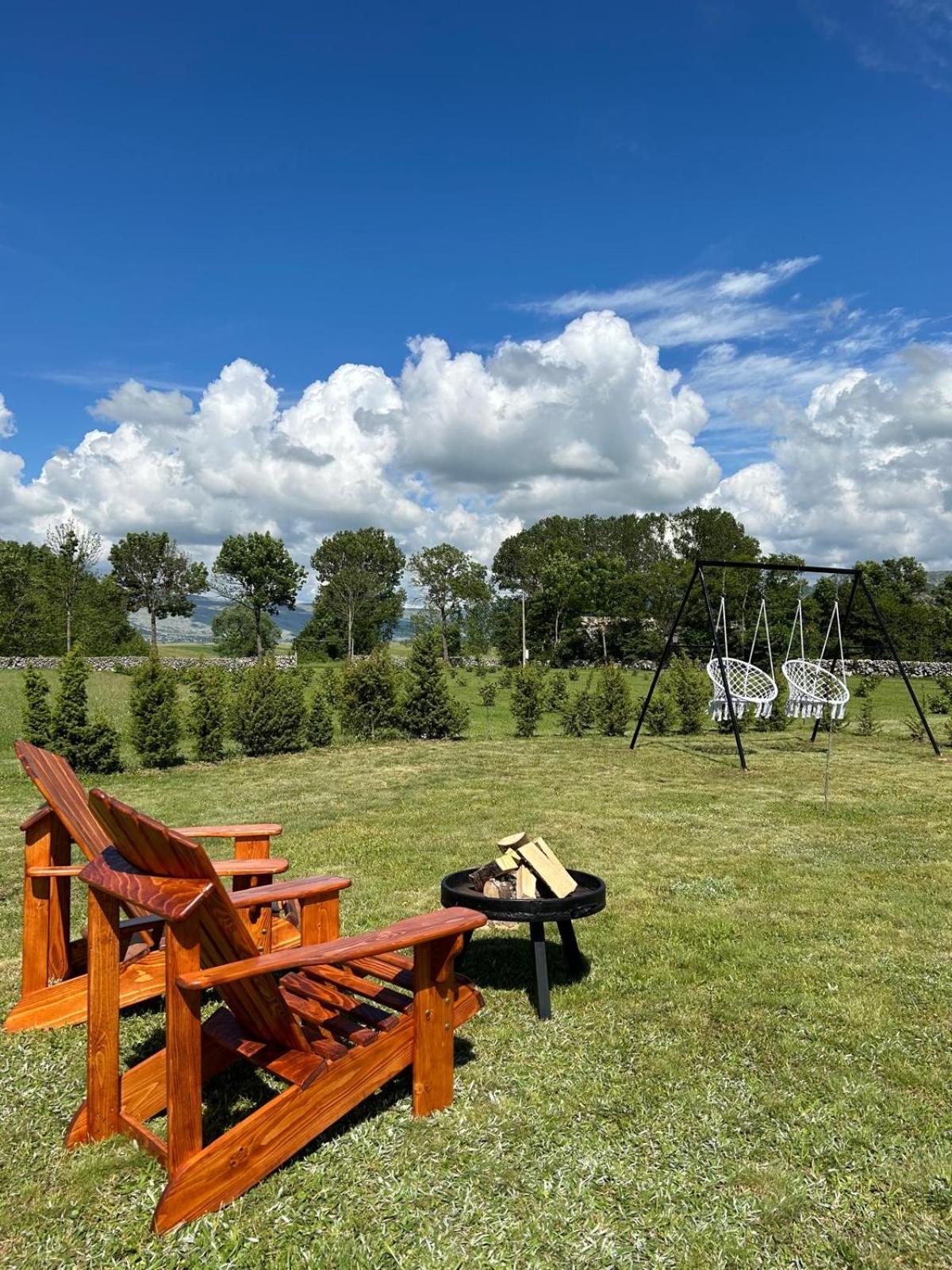 Honey Glamping Resort with jacuzzi