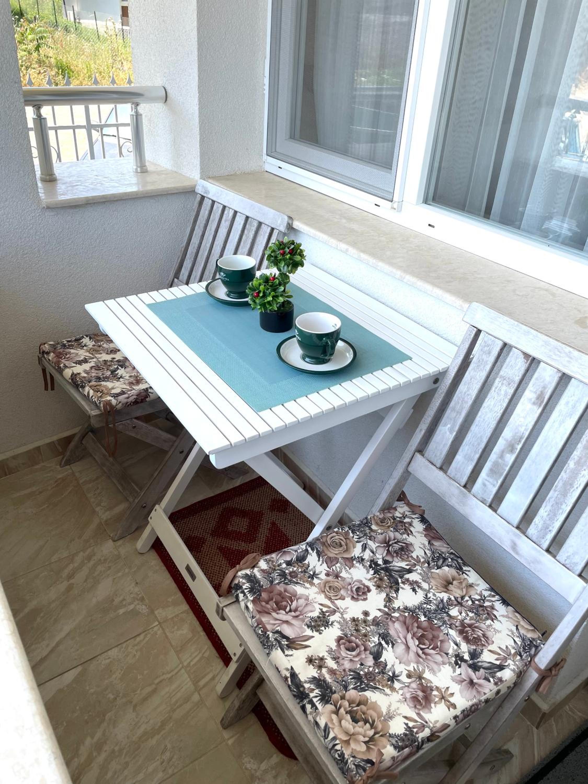 Palms Studio in Sozopol, with free parking