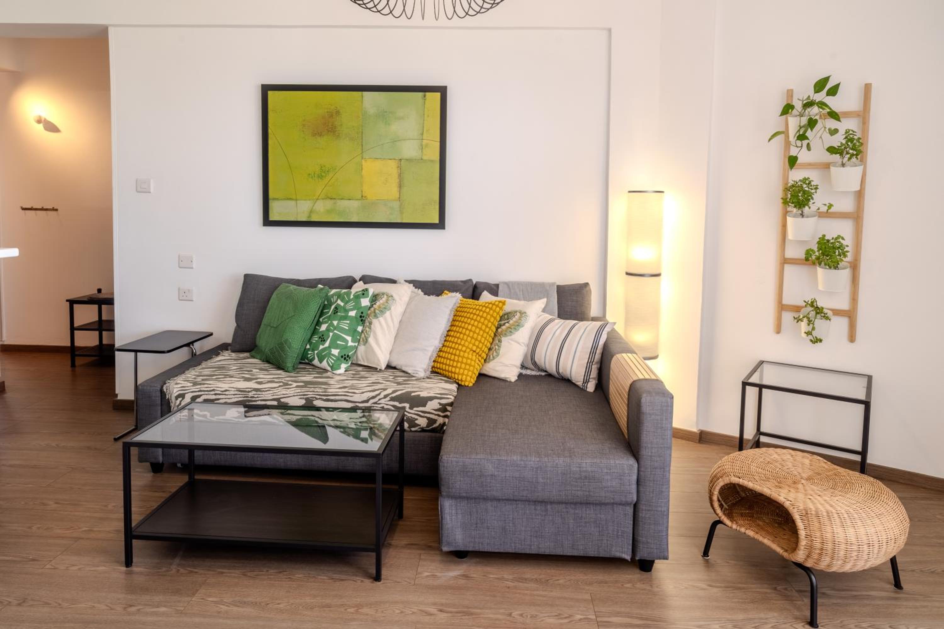 Finikoudes Seaview Vibe 1 Bdr Flat