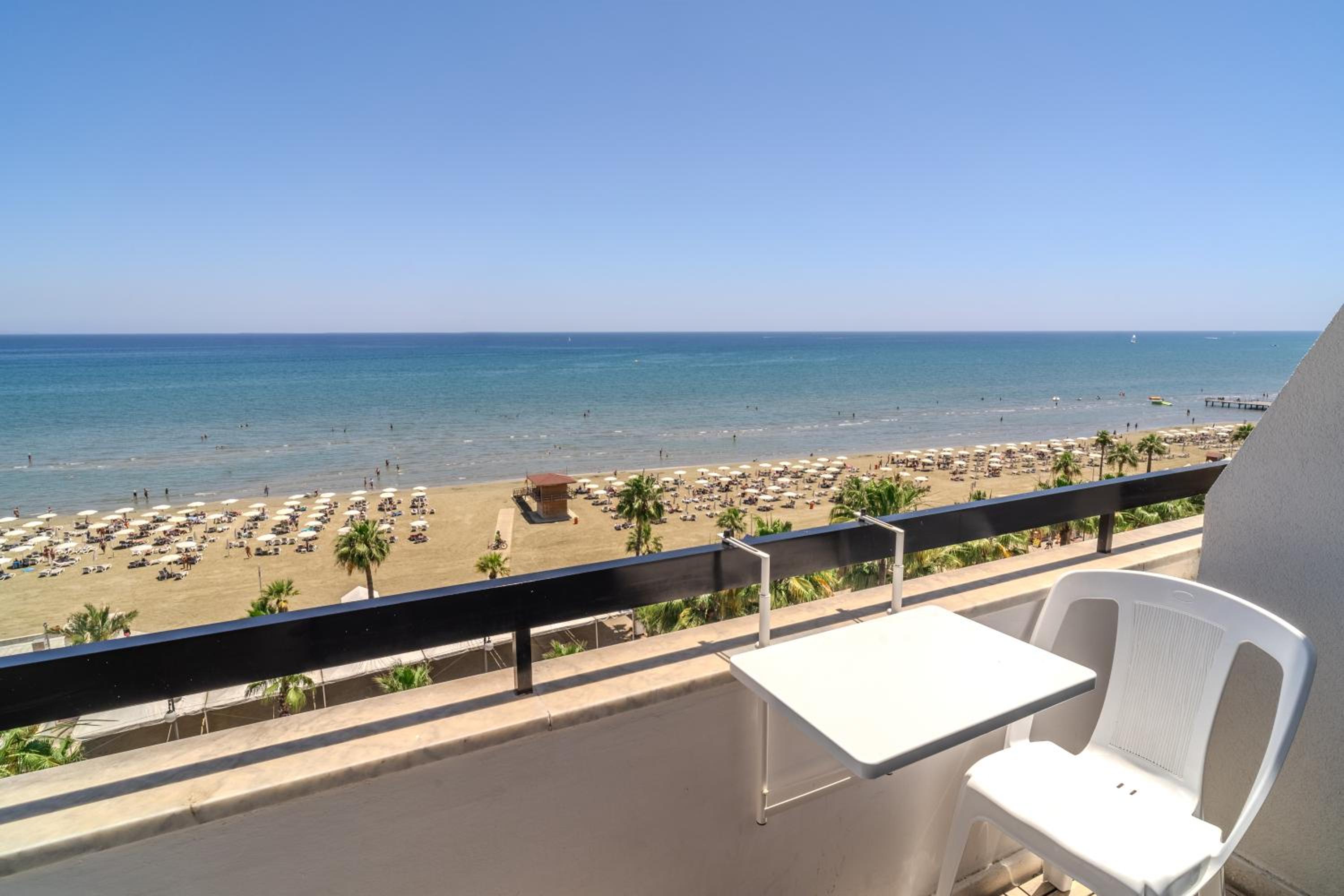 Finikoudes Seaview Vibe 1 Bdr Flat