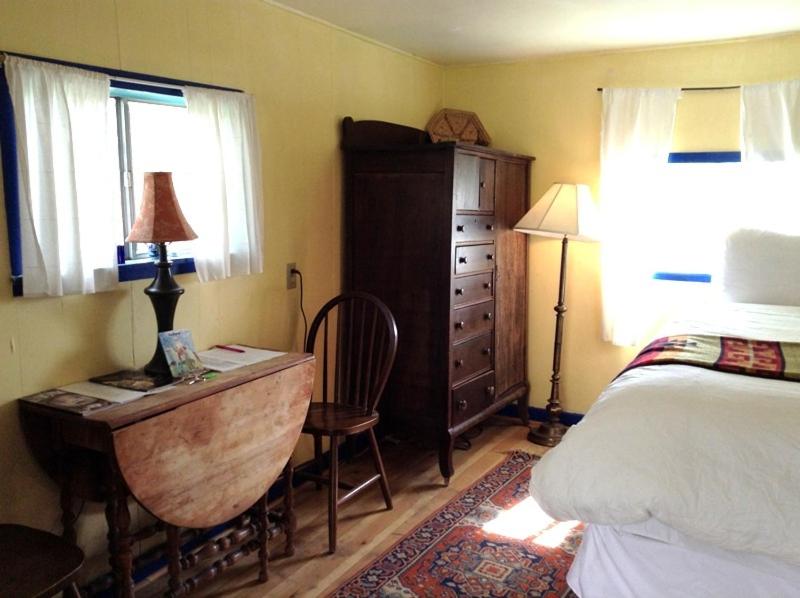 Taos Goji Farm & Eco-Lodge Retreat