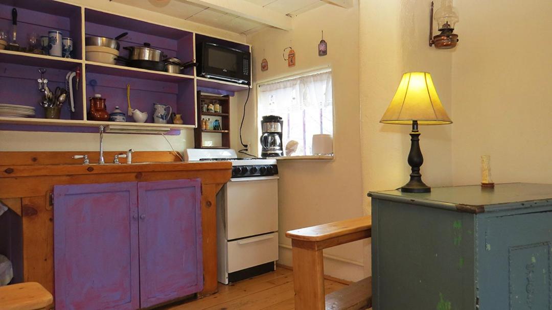 Taos Goji Farm & Eco-Lodge Retreat