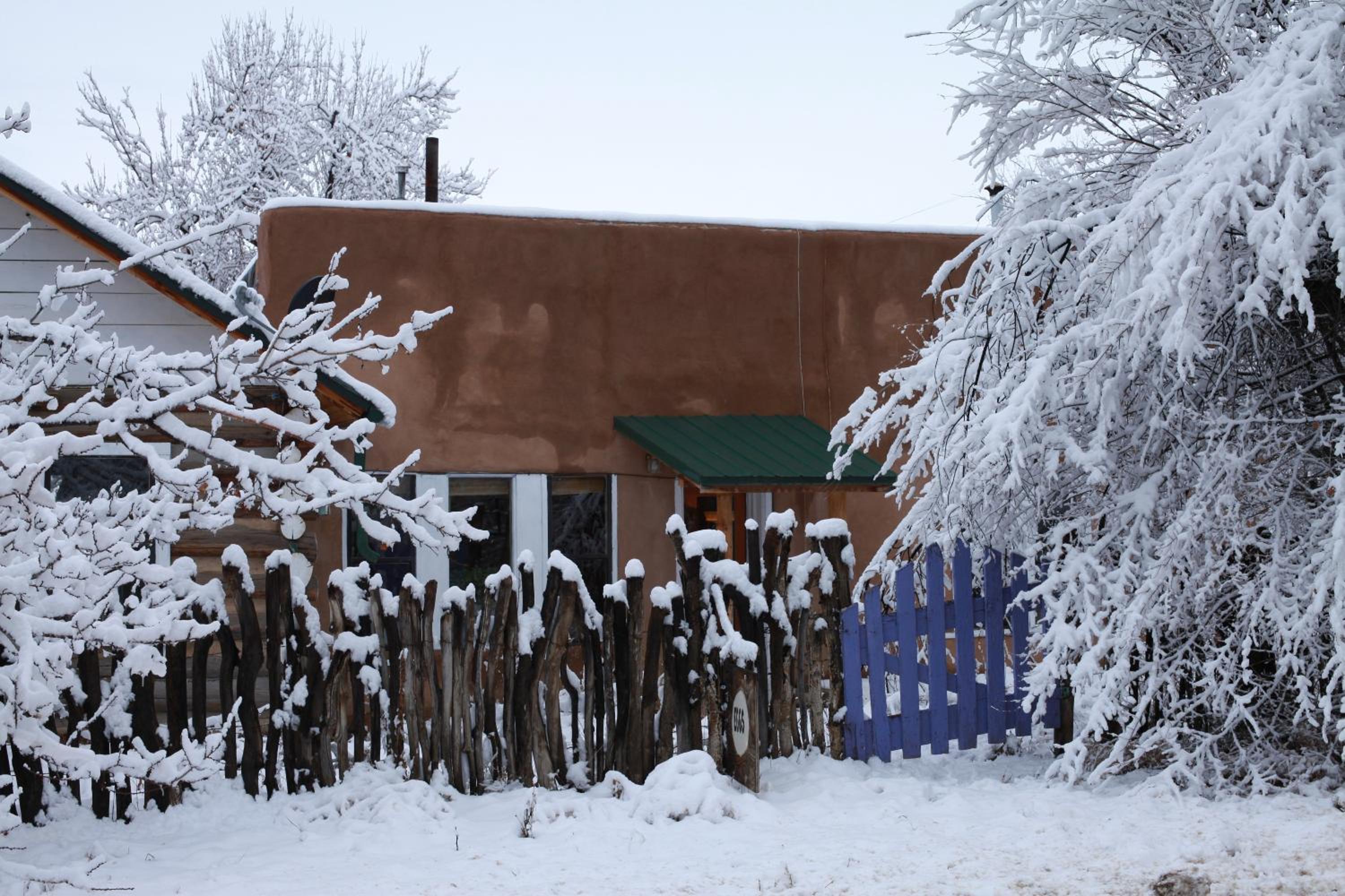 Taos Goji Farm & Eco-Lodge Retreat