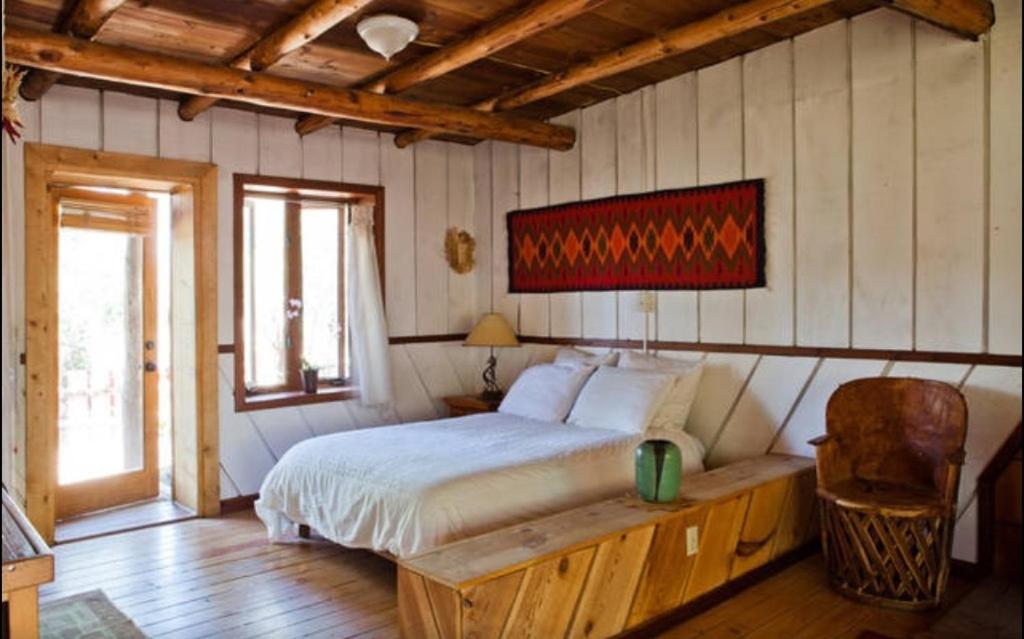 Taos Goji Farm & Eco-Lodge Retreat