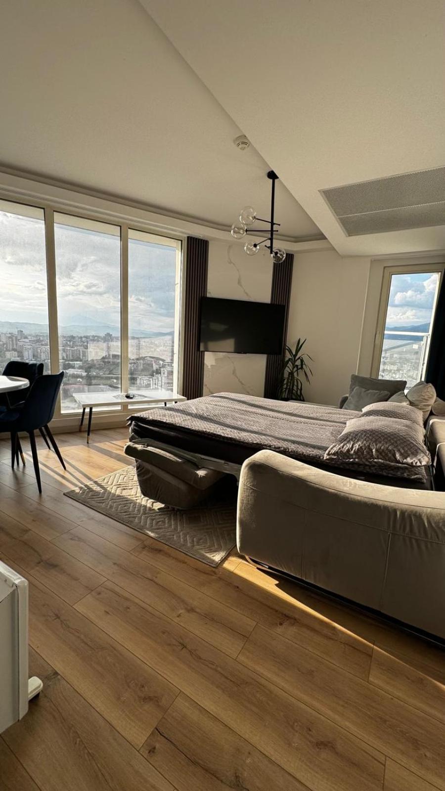 Royal Suite on the 24th Sky view 3