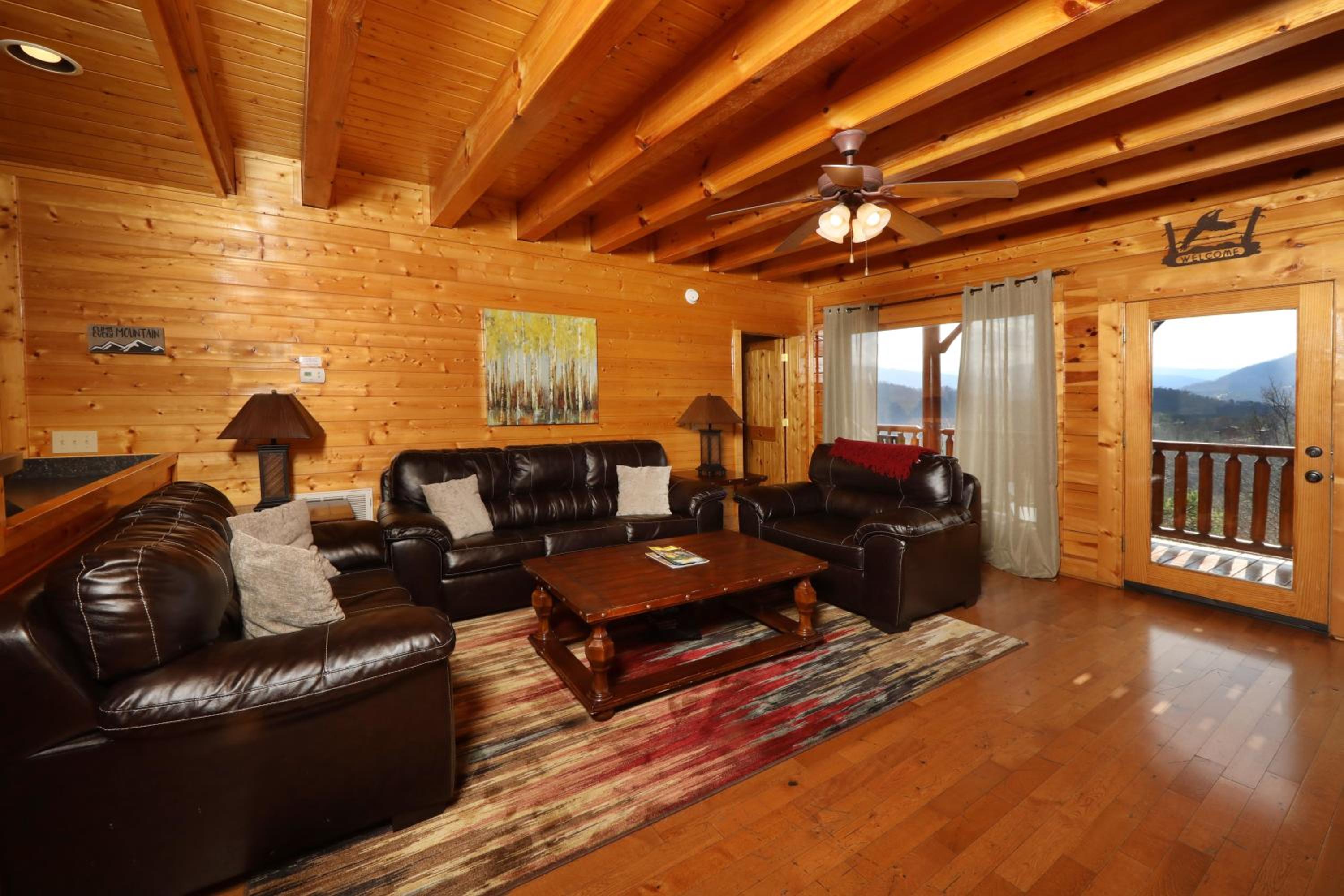 Ridgetop Theater Lodge view 3