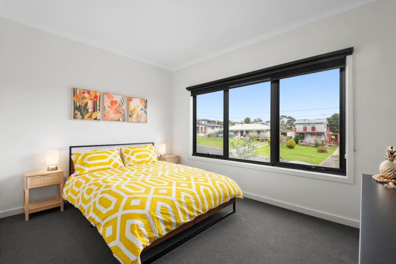 NEW Portarlington Holiday Home