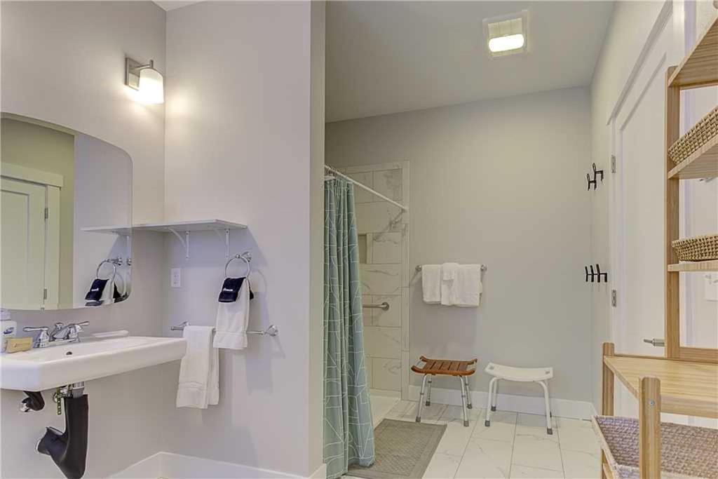Spirit Salmon House by Seabrook Hospitality view 4