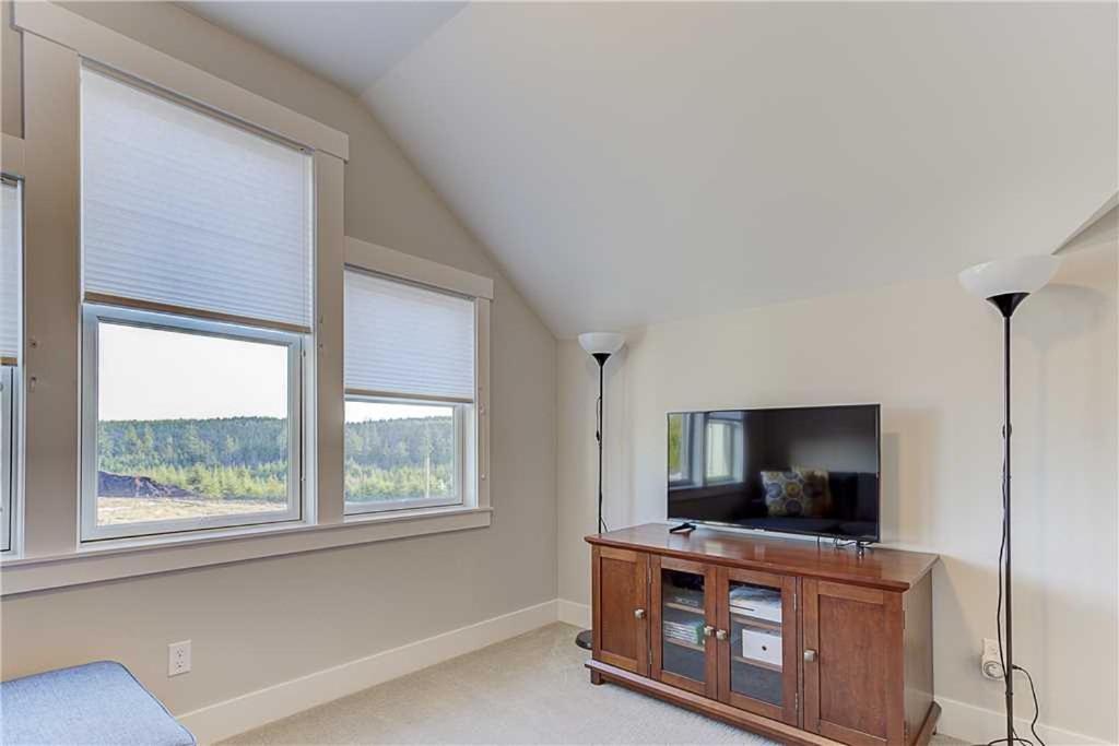 Spirit Salmon House by Seabrook Hospitality view 5