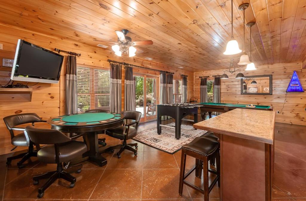 Legend Crest Lodge by Eden Crest
