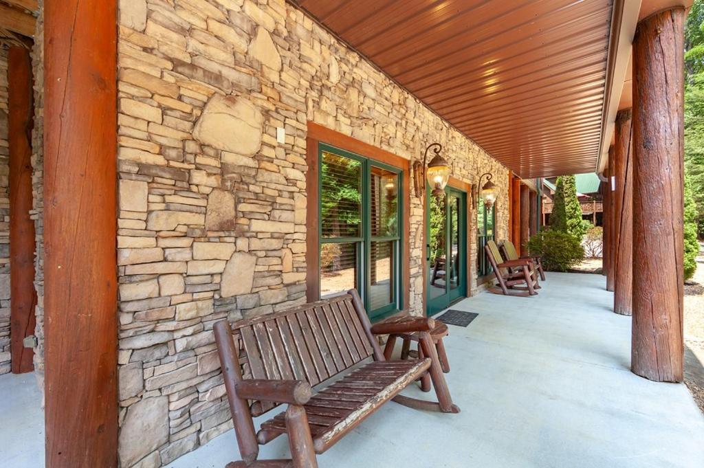 Legend Crest Lodge by Eden Crest