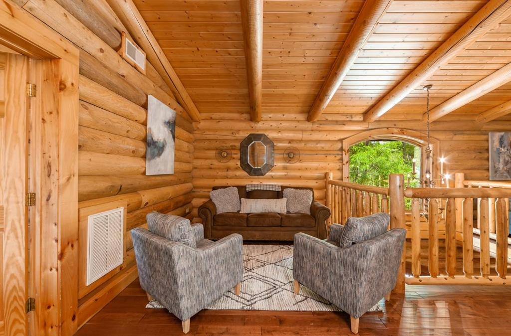 Legend Crest Lodge by Eden Crest