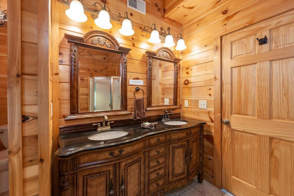Legend Crest Lodge by Eden Crest