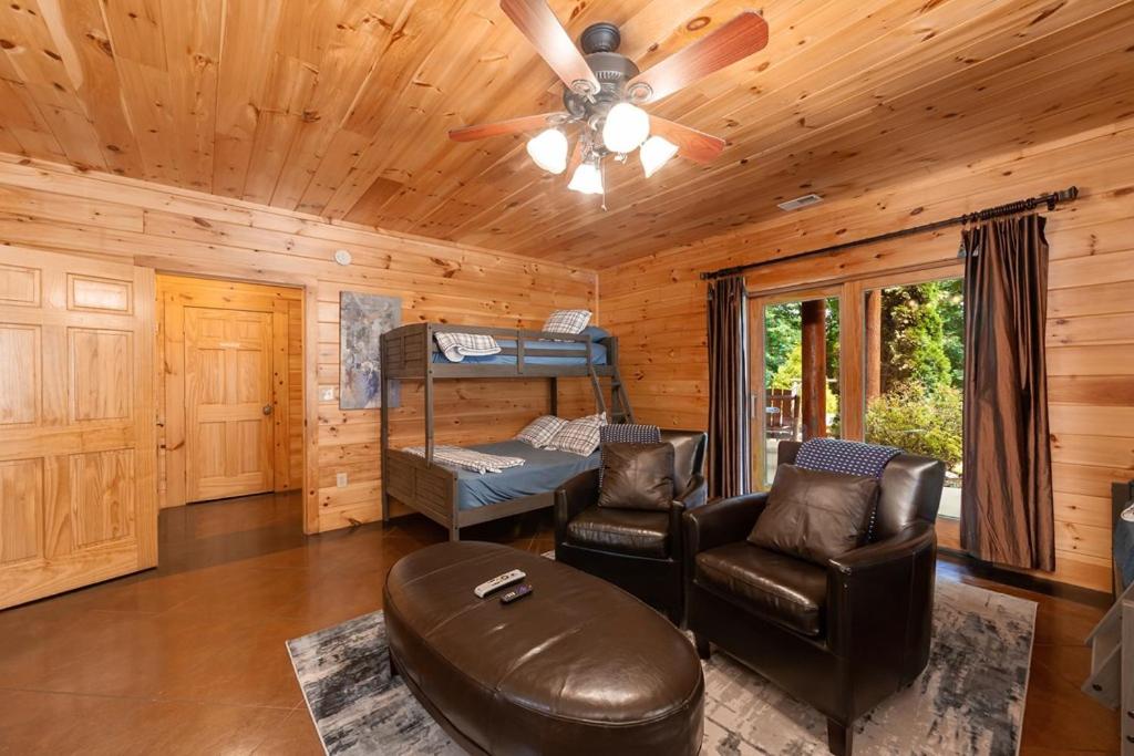 Legend Crest Lodge by Eden Crest