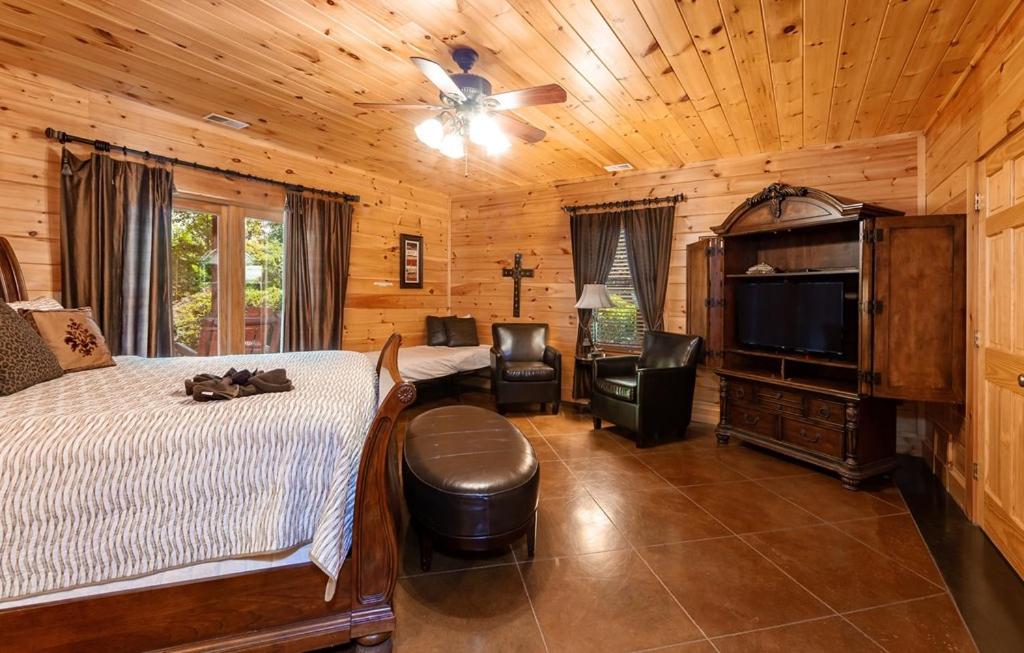 Legend Crest Lodge by Eden Crest