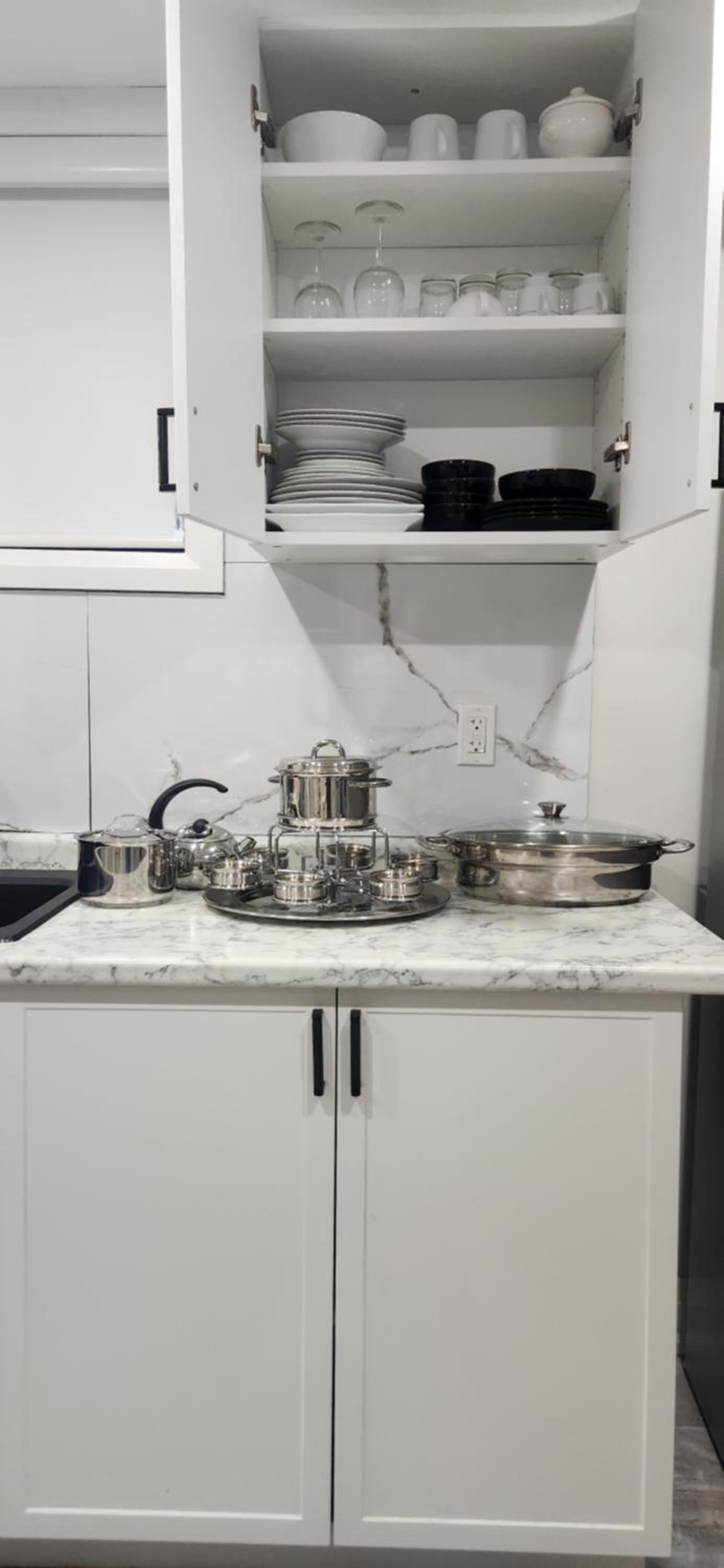 Kitchener Vacations - Cozy 2 Bedroom Home with Private Side Entrance  Self Check-in Kitchener - Property Image 6