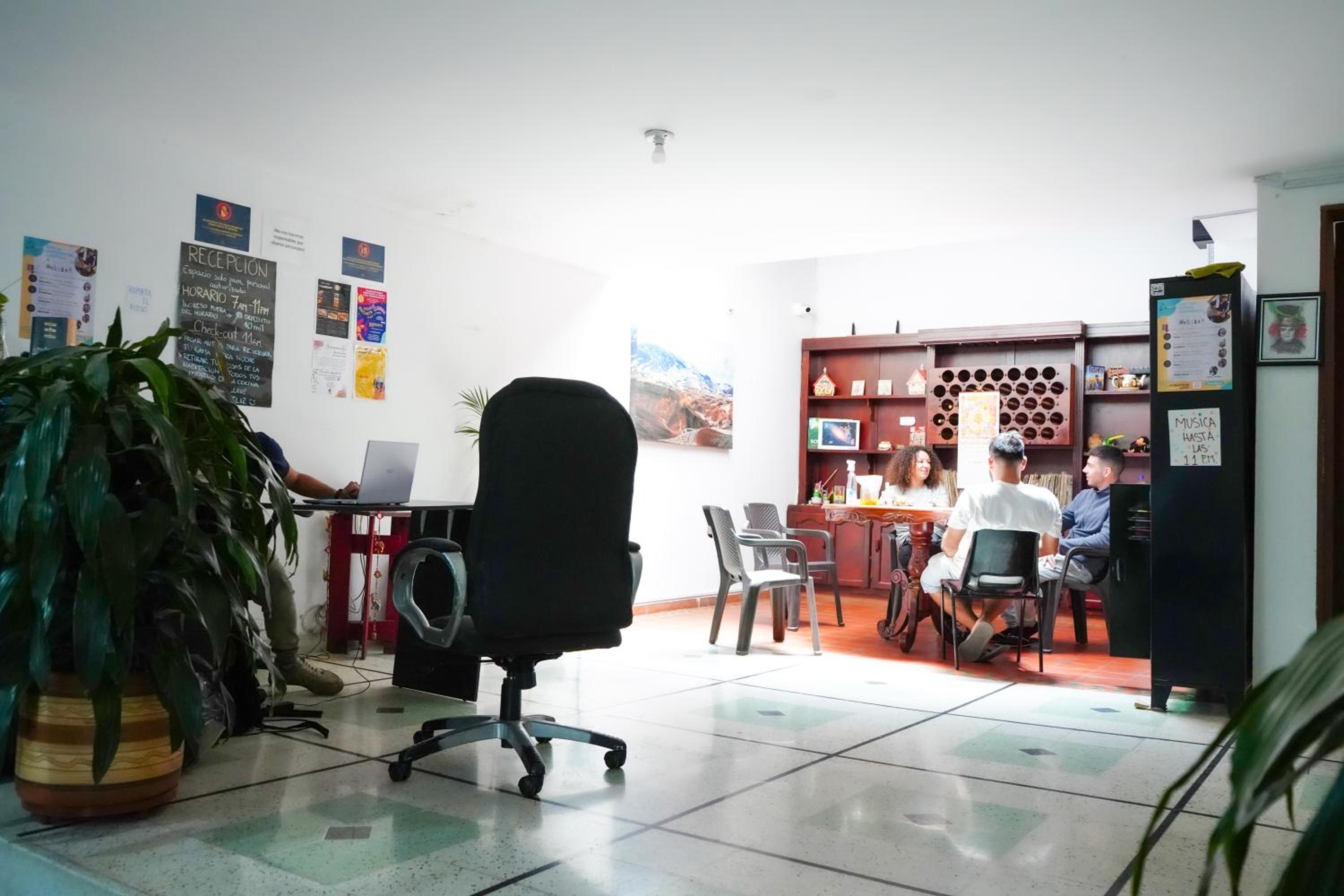 Casa Babylon
