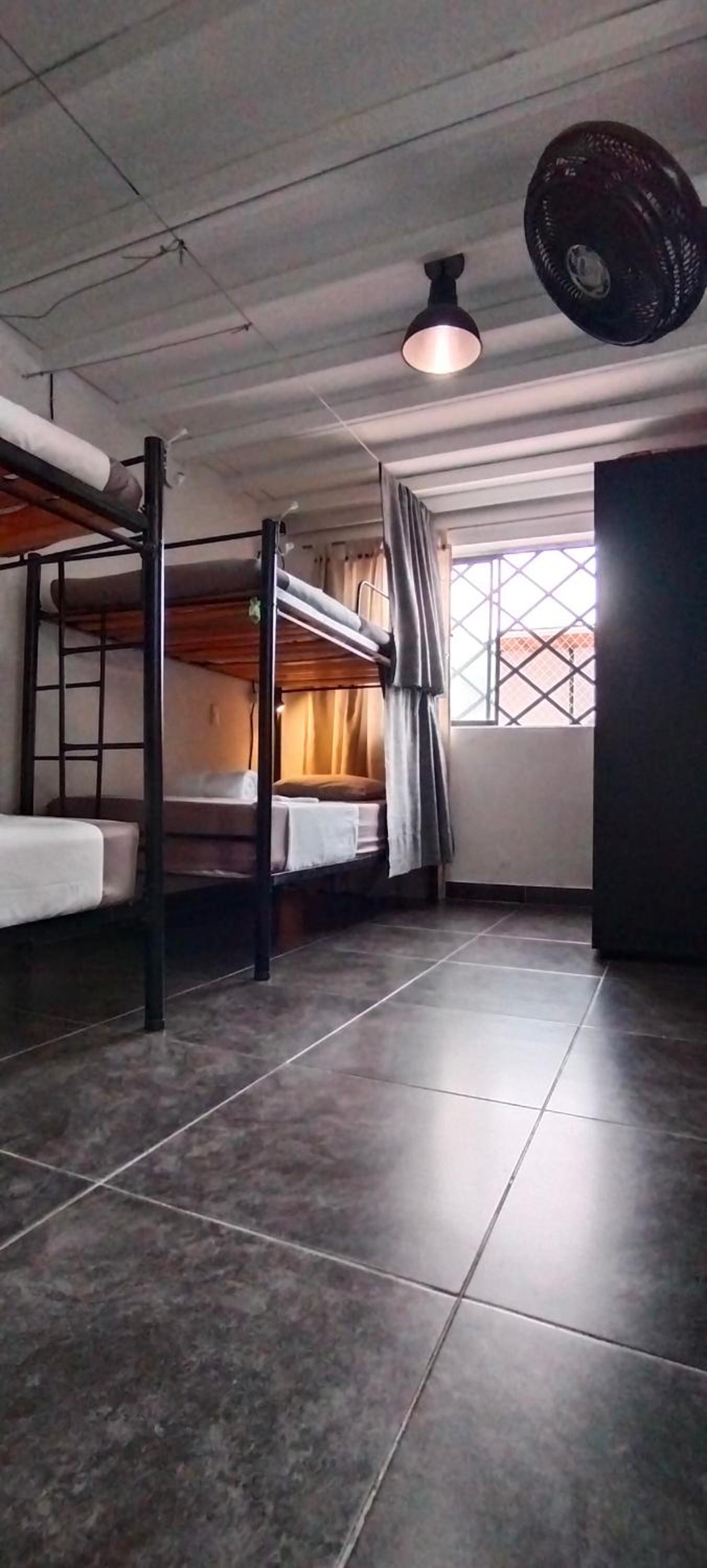 Hostel Metro Floresta Alojamiento